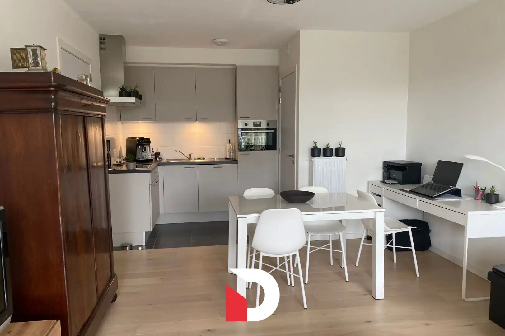 Recent appartement met 1 slaapkamer en ruim terras nabij Brugge  foto 2