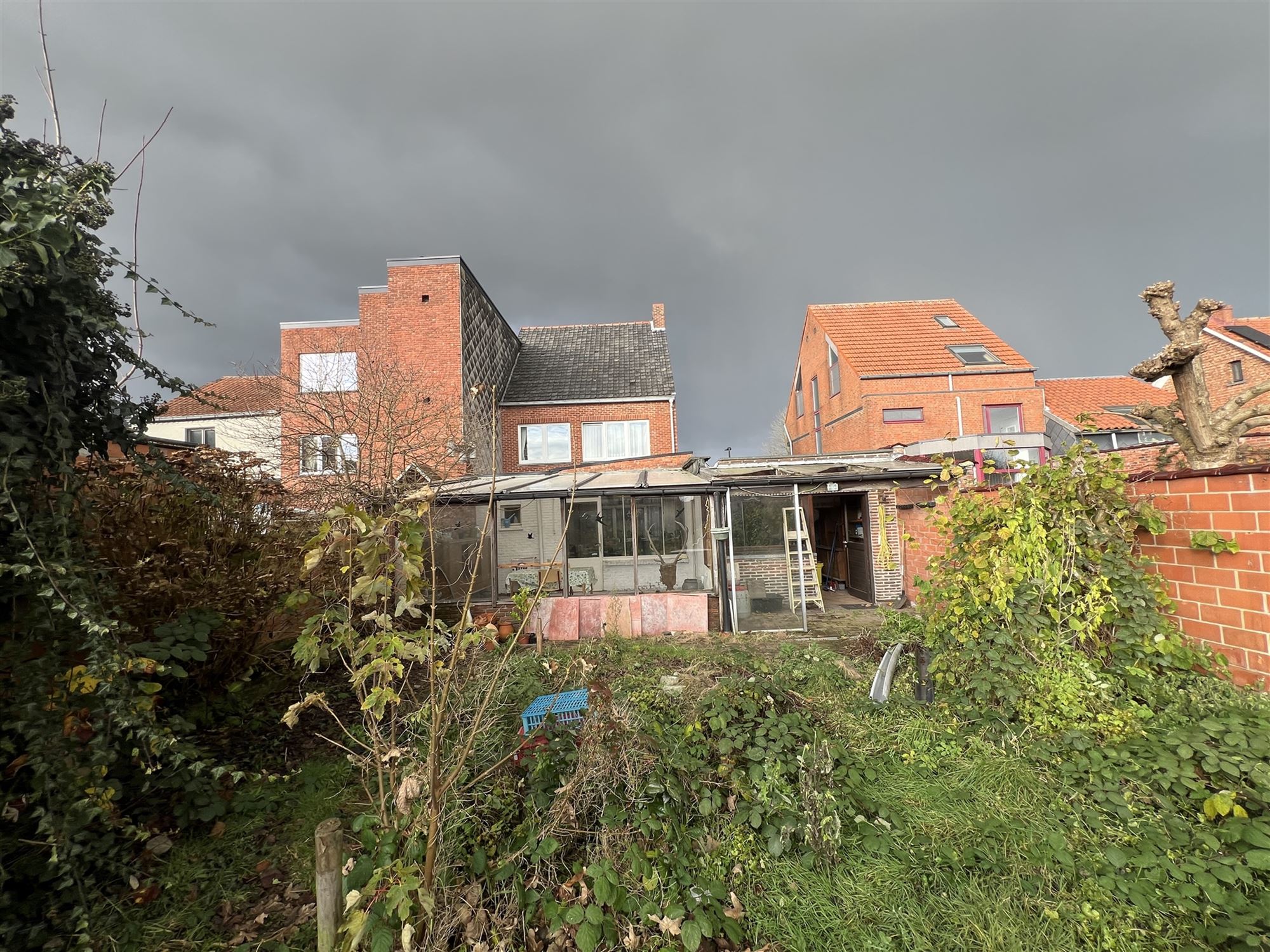 Woning met Garage voor Drie Wagens en Zuidgericht grote Tuin foto 17