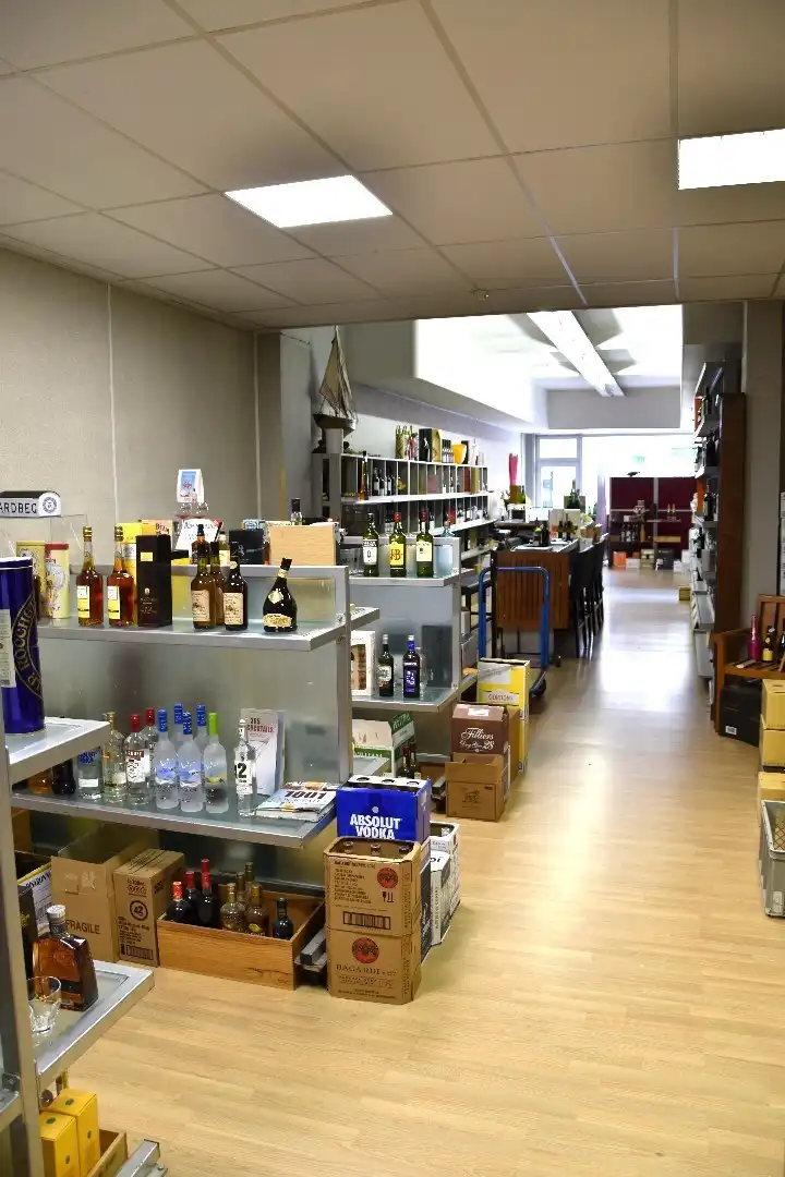 Commercieel pand te koop op de rand van het stadscentrum in Kortrijk foto 6