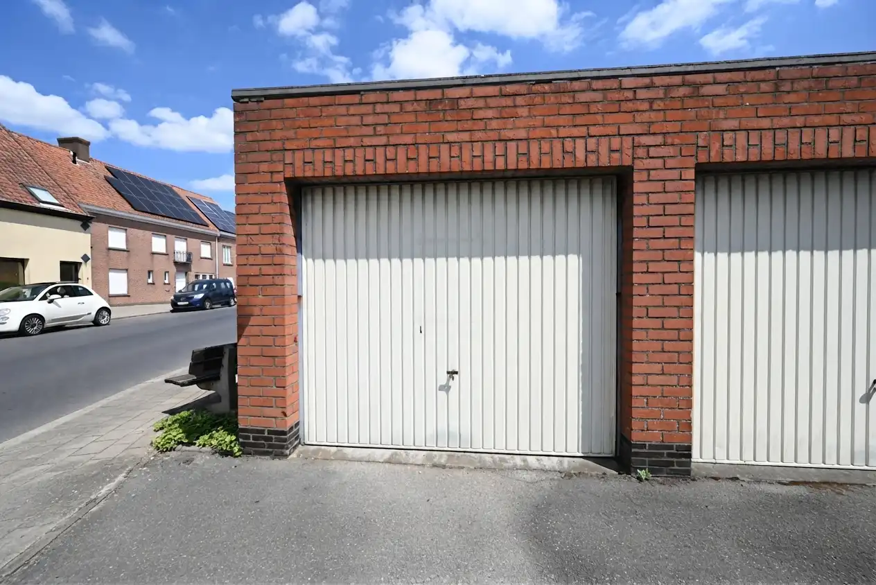 Garage nabij centrum Kachtem! foto 4