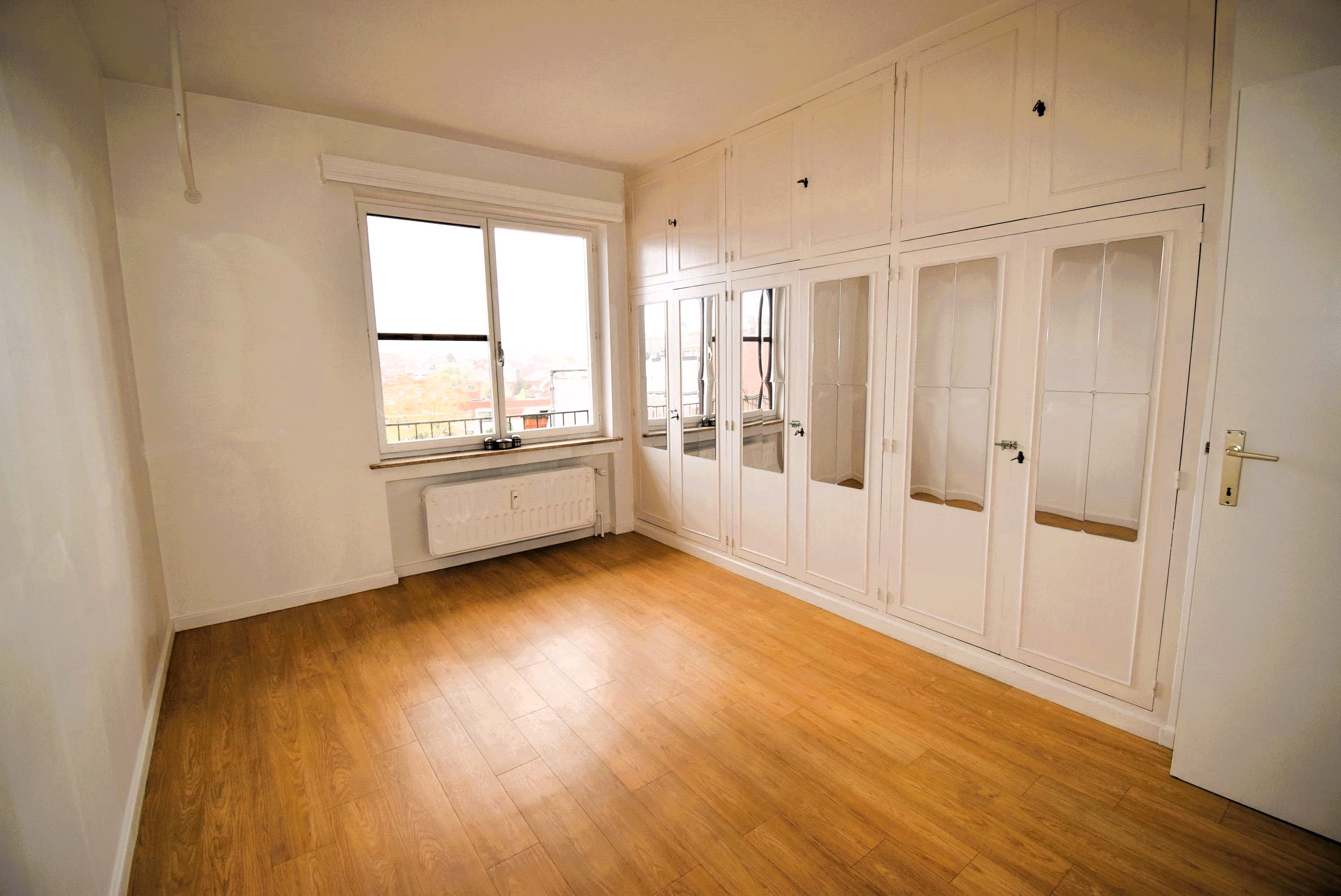 Appartement 2 slaapkamers met autostaanplaats foto 8