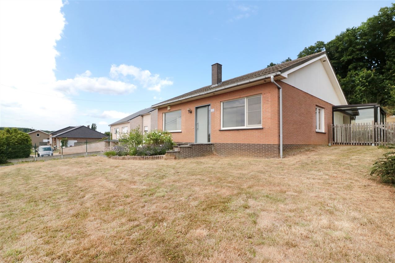 Uniek gelegen woning met 1 grote en 2 kleine slpk., rustige tuin foto {{pictureIndex}}