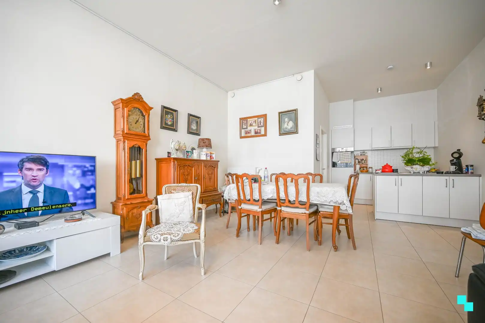 Instapklaar appartement te Harelbeke foto 4