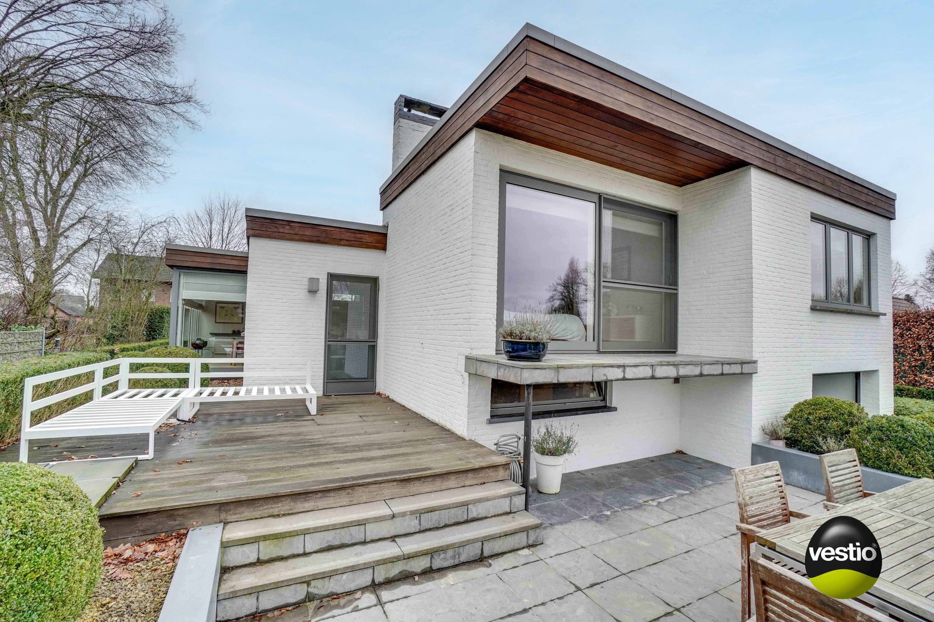 MODERNE, GERENOVEERDE BUNGALOW OP 17,34 ARE foto 39