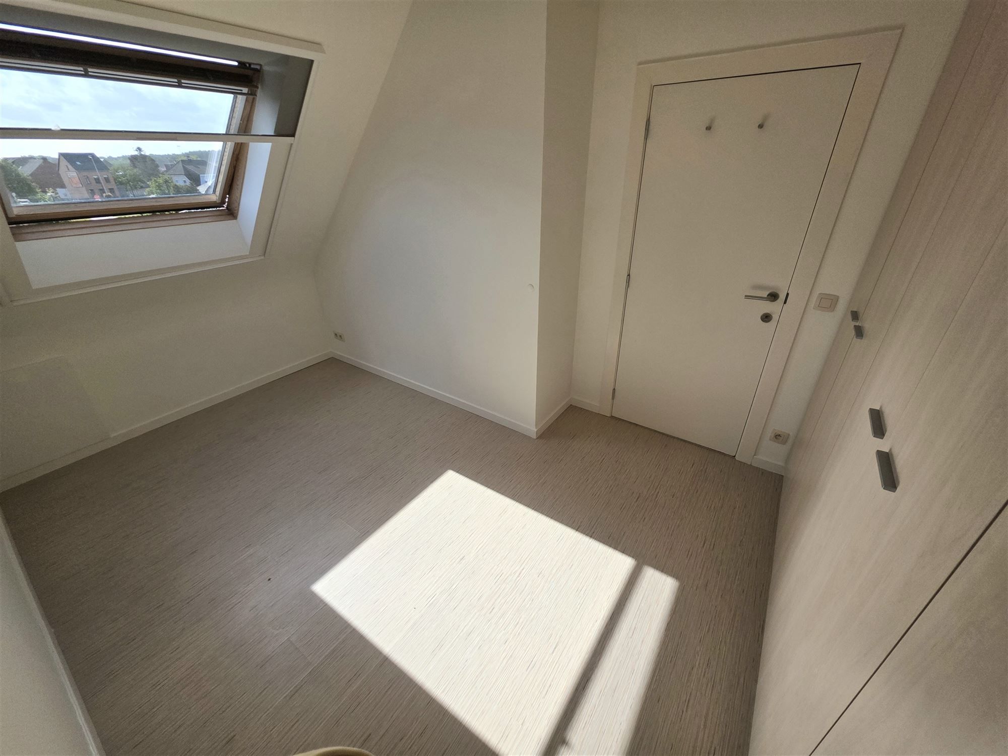 Instapklare duplex, 110 m2 met 2 slaapk, dakterras en garage foto 14