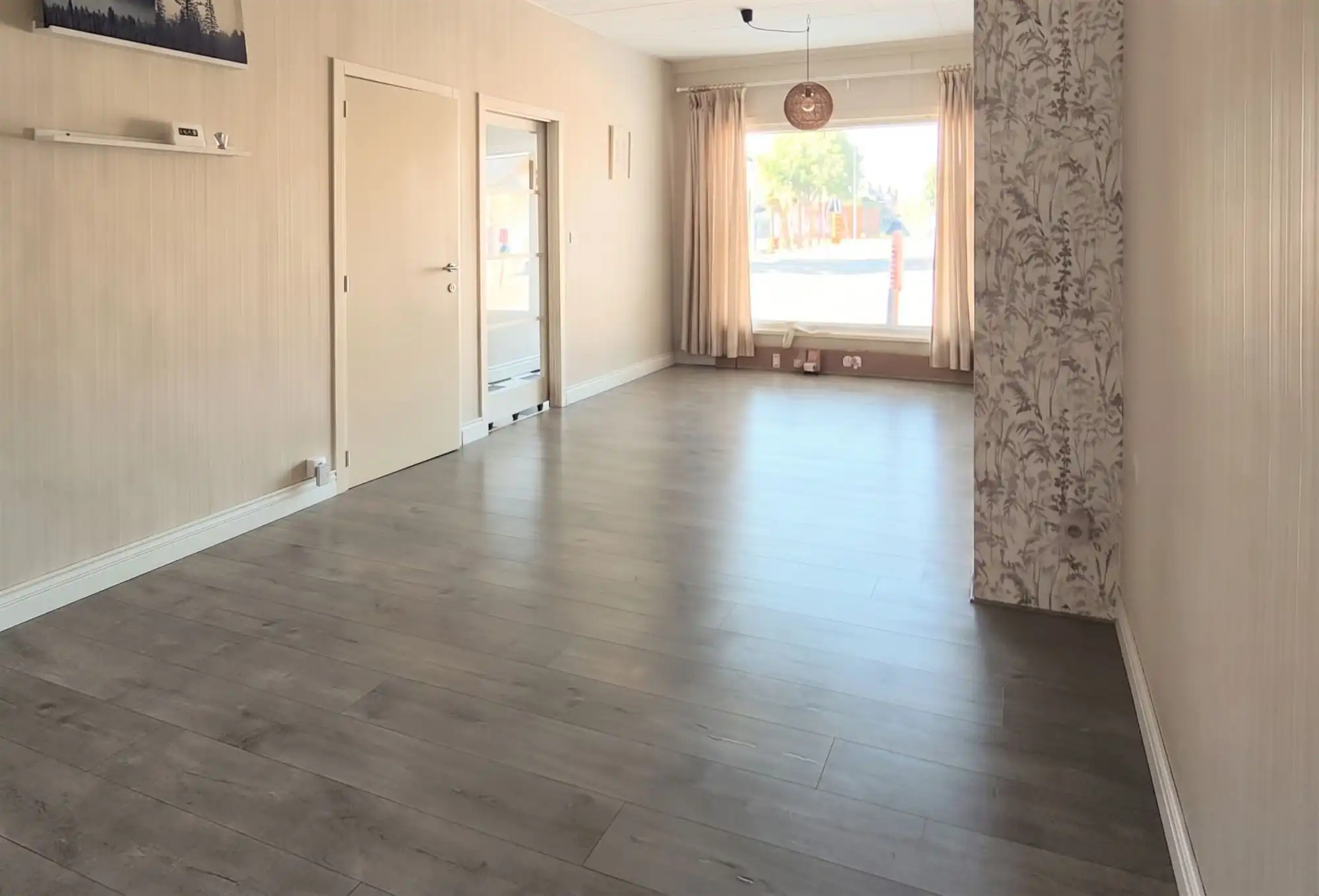woonhuis met 2 slaapkamers en een aangenaam, knus terrasje foto 2