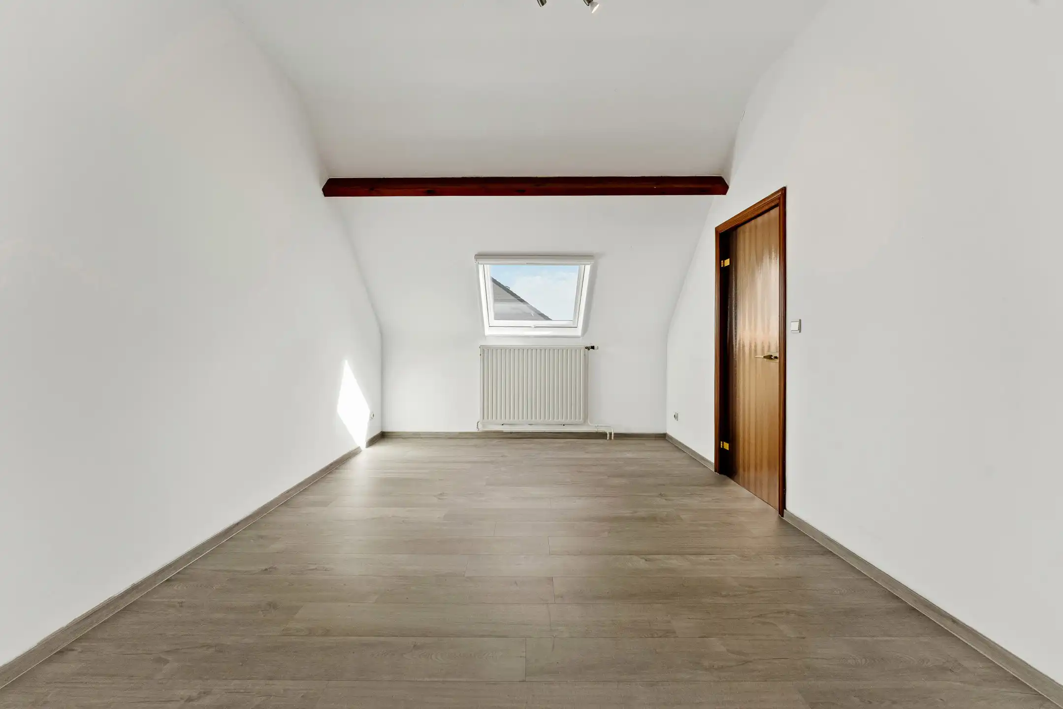Duplex appartement met garagebox te Valmeer foto 14