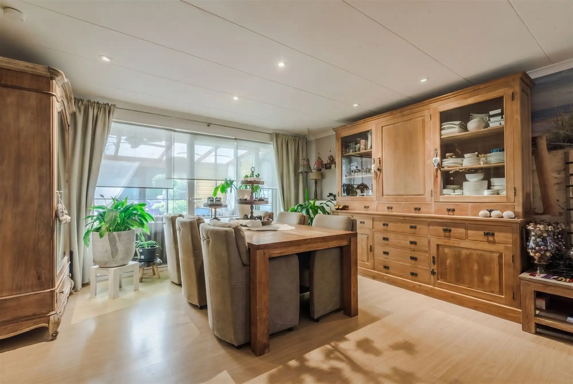 Vrijstaande woning op 763 m² met veranda en zonnige tuin  foto 12