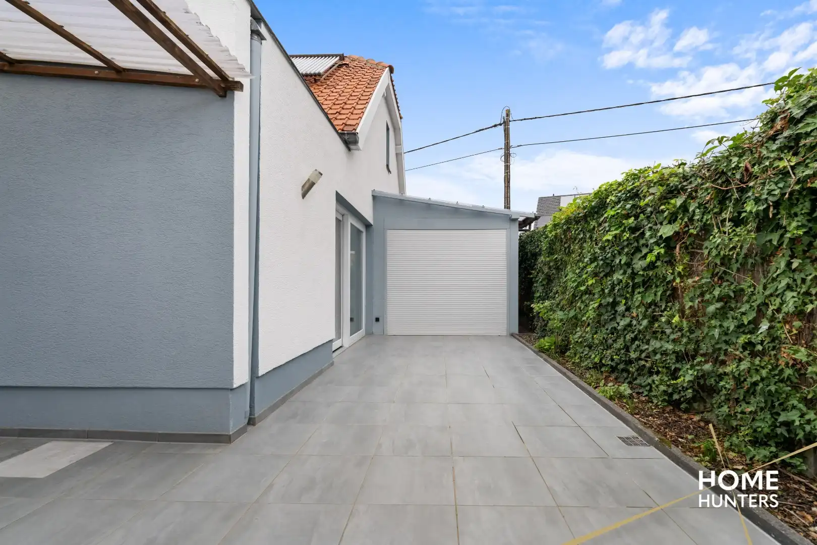 Gerenoveerde woning met 3 slaapkamers, zonnige tuin en een garage foto 11