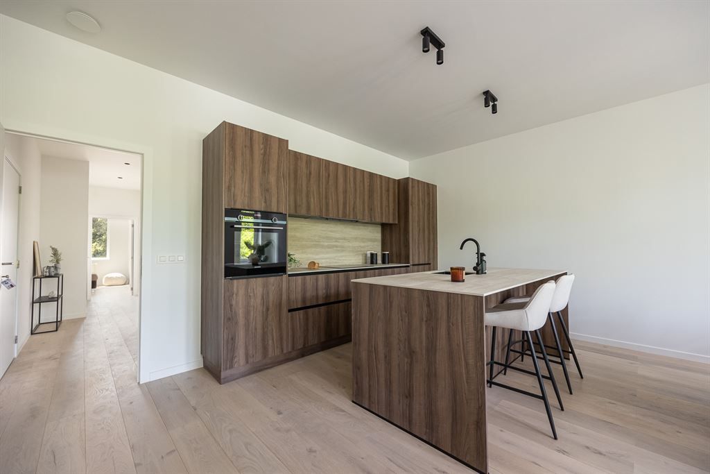 Kwaliteitsvol gerenoveerd appartement met zonnig terras foto 6