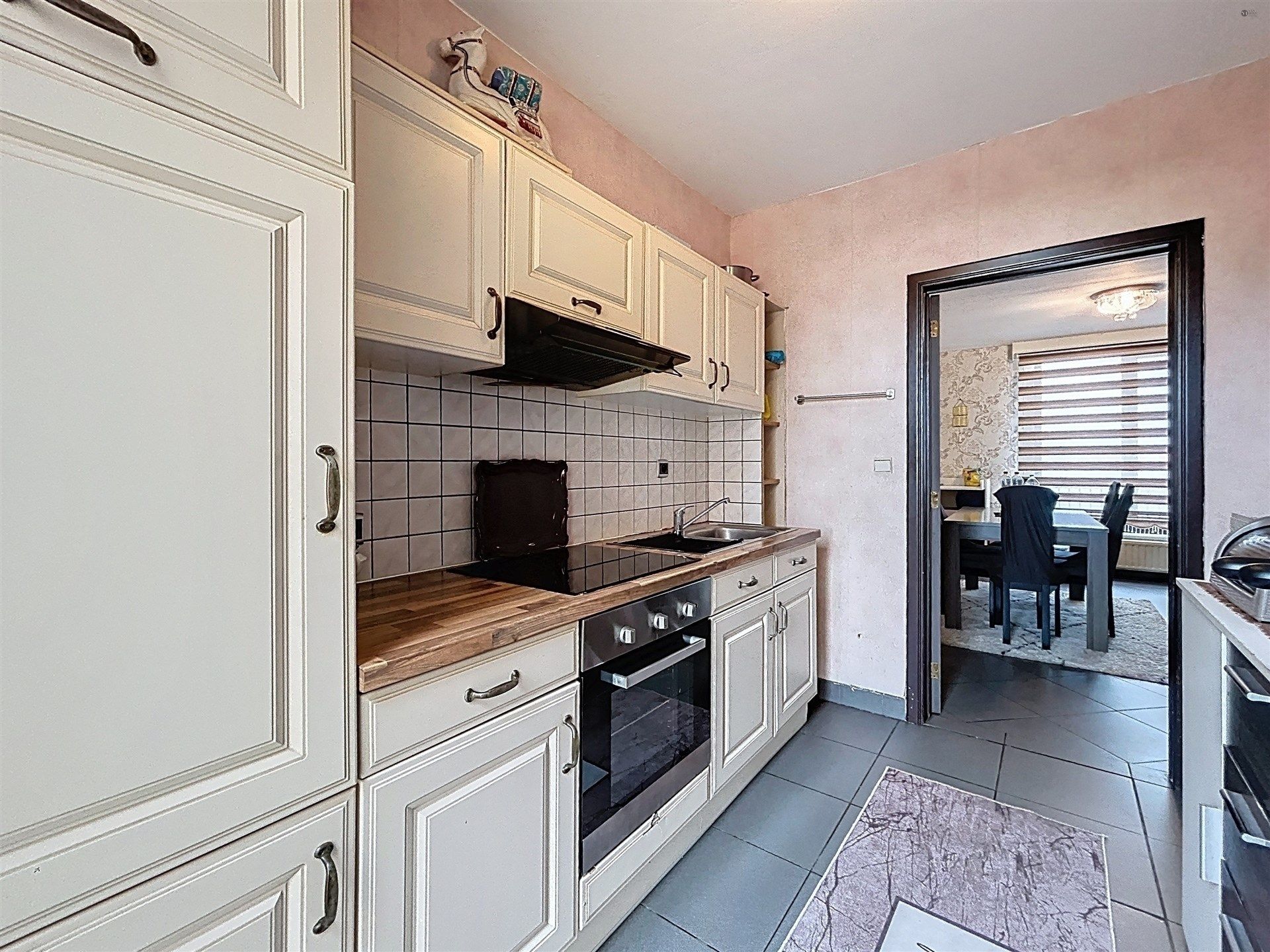 Handelspand met woongelegenheid + 2 app foto 19