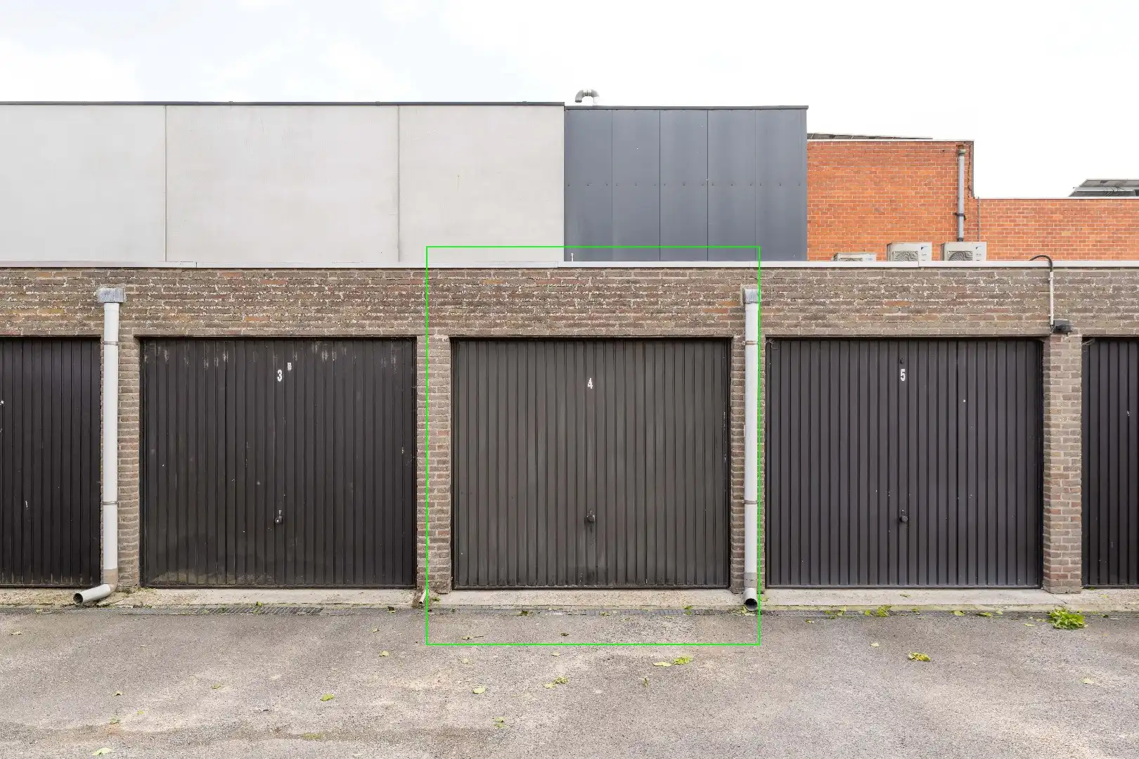 INSTAPKLAAR APPARTEMENT (84 m² | RENOVATIE 2020) MET 2 SLPKS EN GARAGE  foto 11