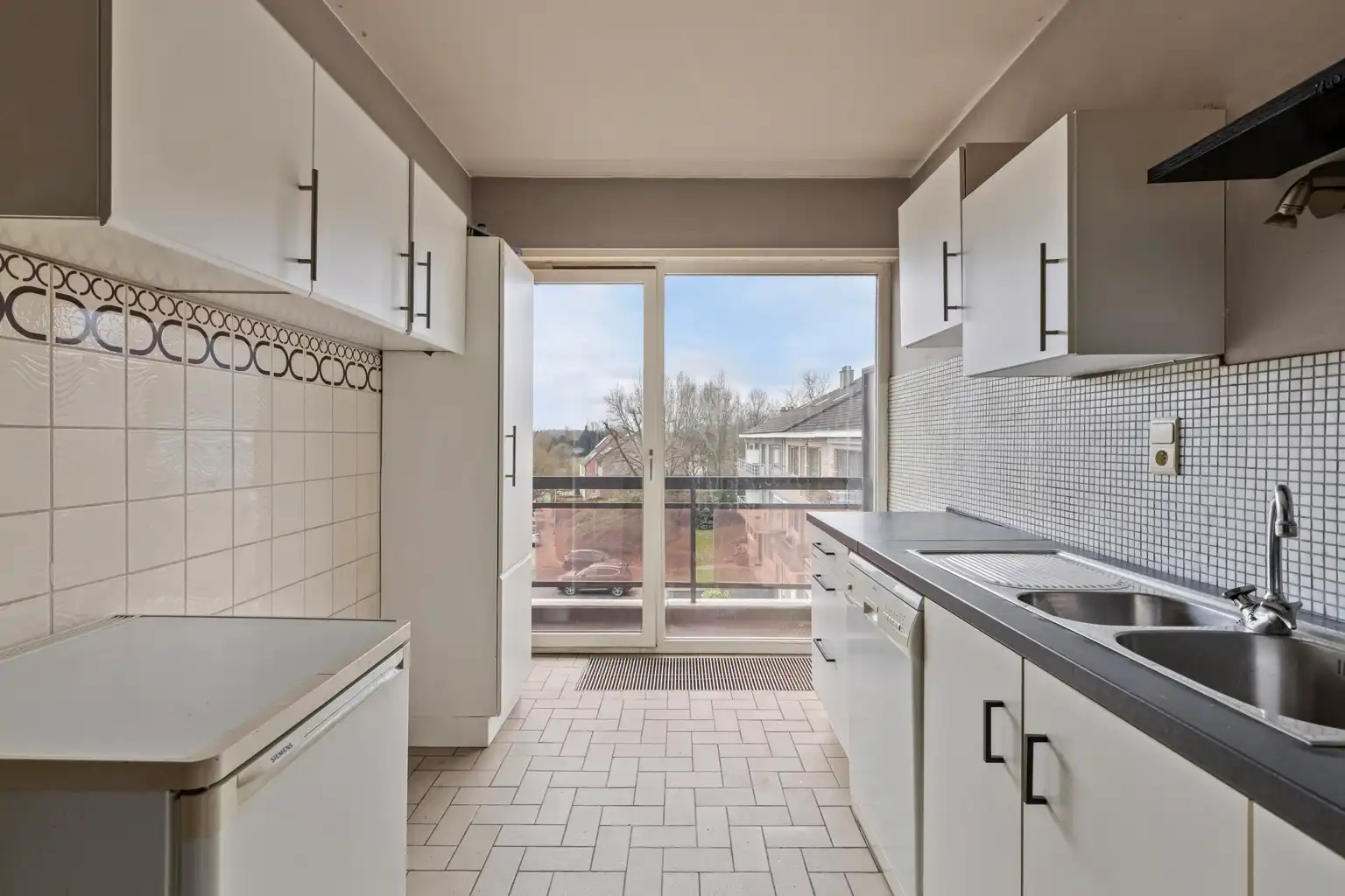 Instapklaar 2 slaapkamer appartement op 2de verdieping foto 4