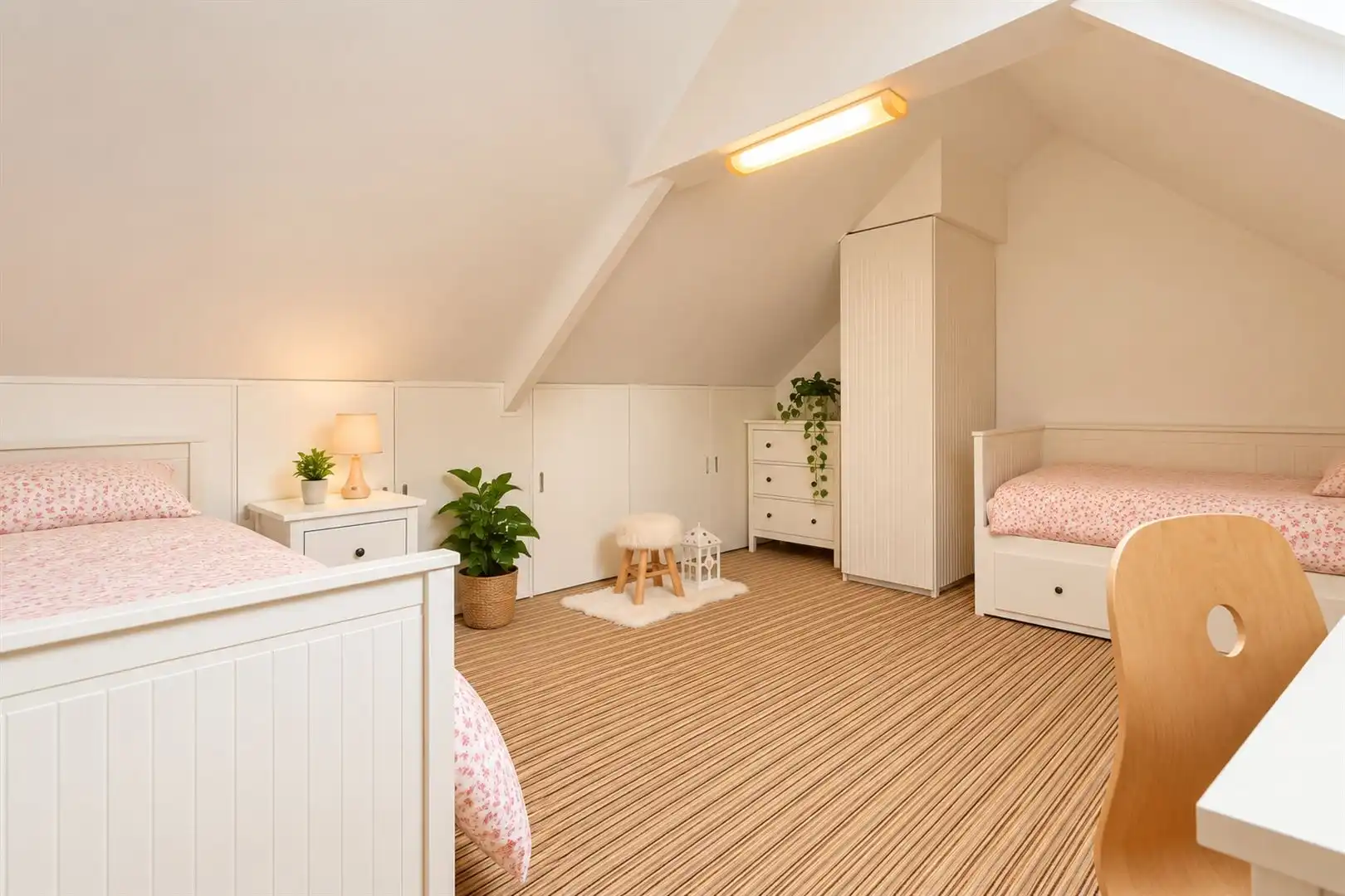 Volledig gerenoveerde woning met 4 slaapkamers op ruim perceel van 1.037 m² in Sint-Niklaas foto 10