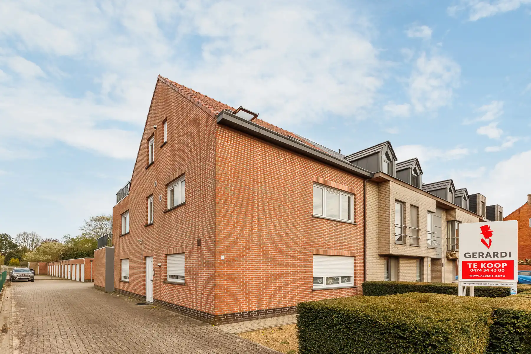 Hoofdfoto van de publicatie: Dakappartement met 1 slaapkamer en ruim terras in Malle