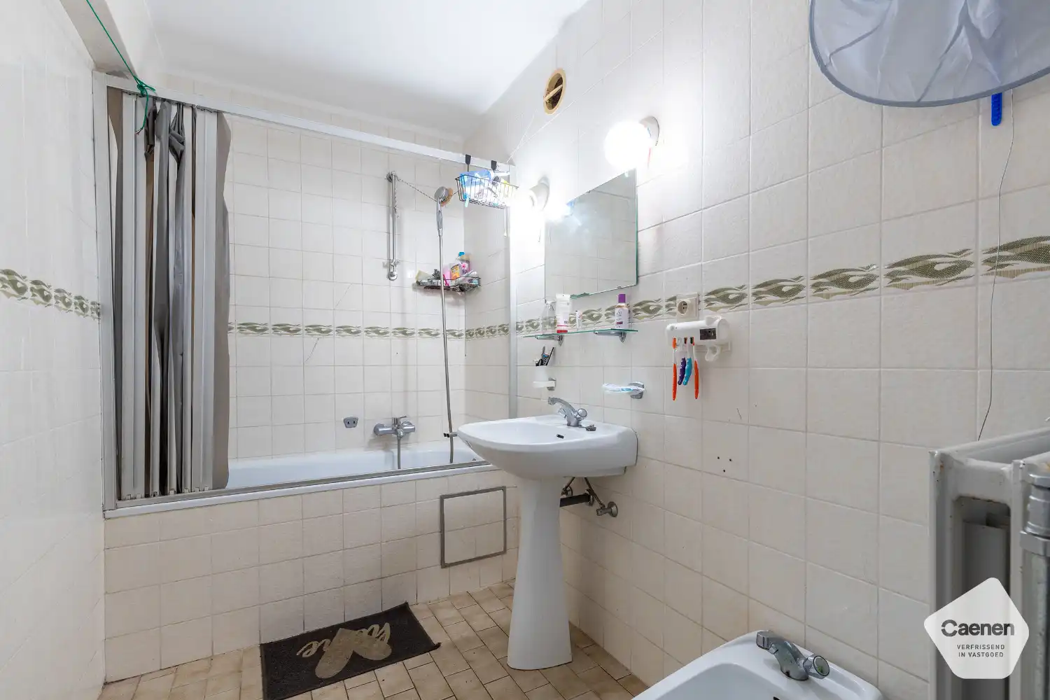 Ruim en volwaardig woonappartement met 3 slaapkamers op een rustige locatie foto 6