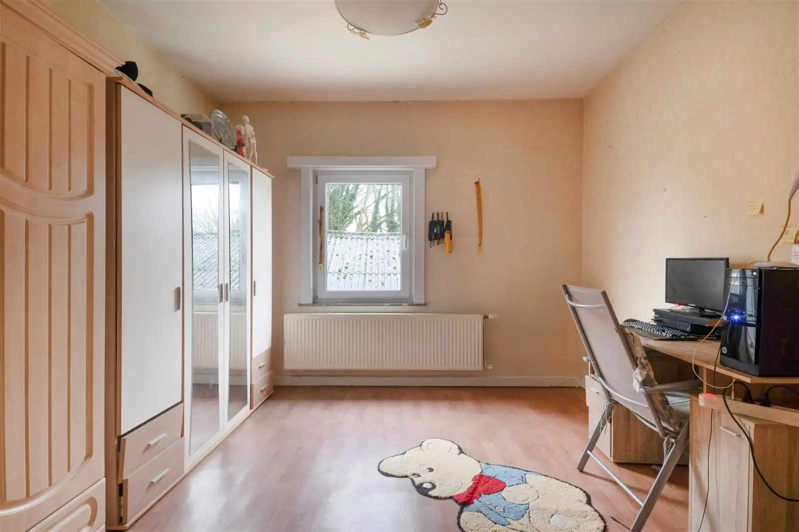 Te renoveren gezinswoning met garage en tuin op 7are55 foto 13