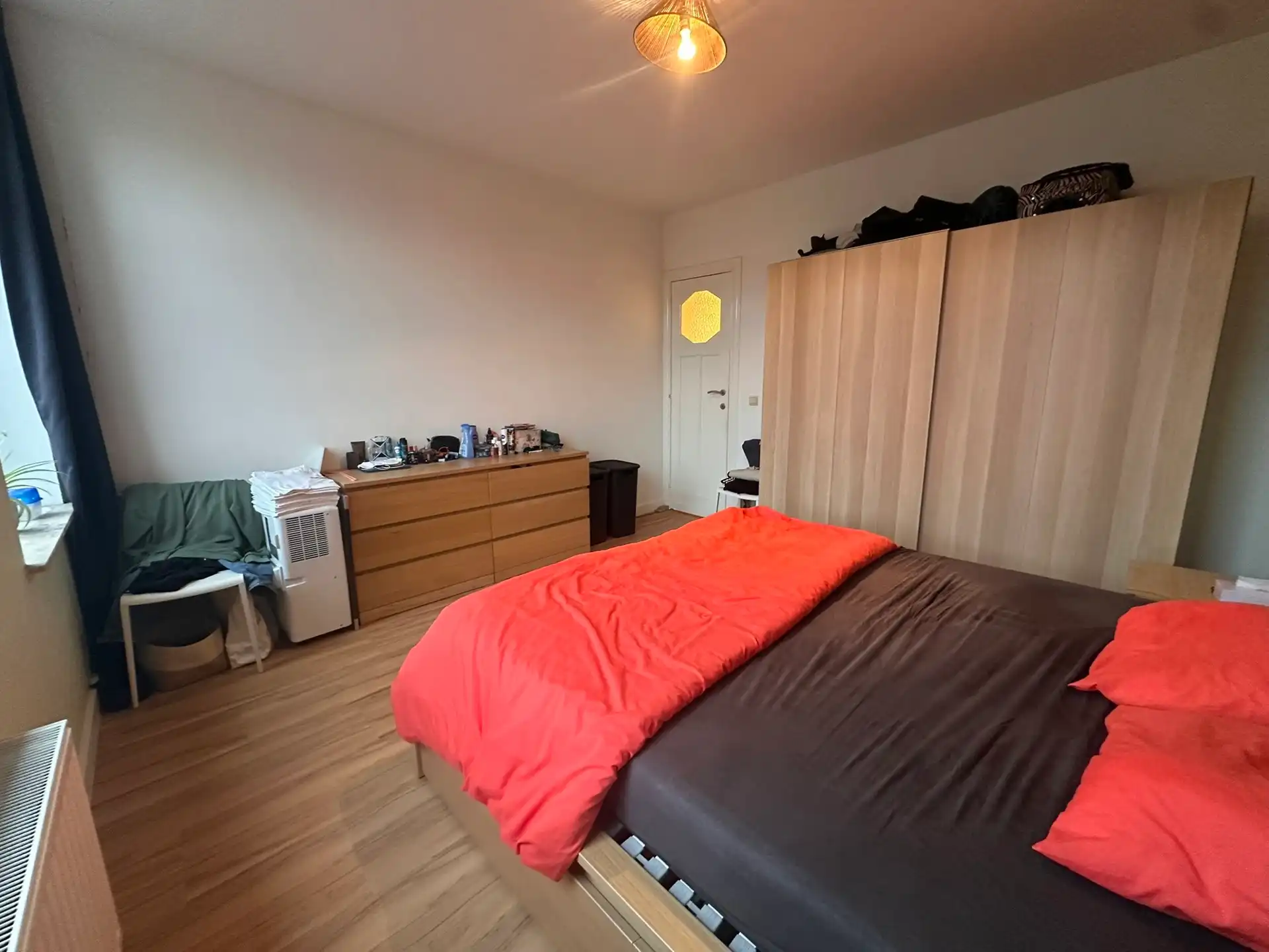 WONING MET 3 SLPK, TERRAS, TUINTJE EN 2 AUTOSTAANPLAATSEN foto 7