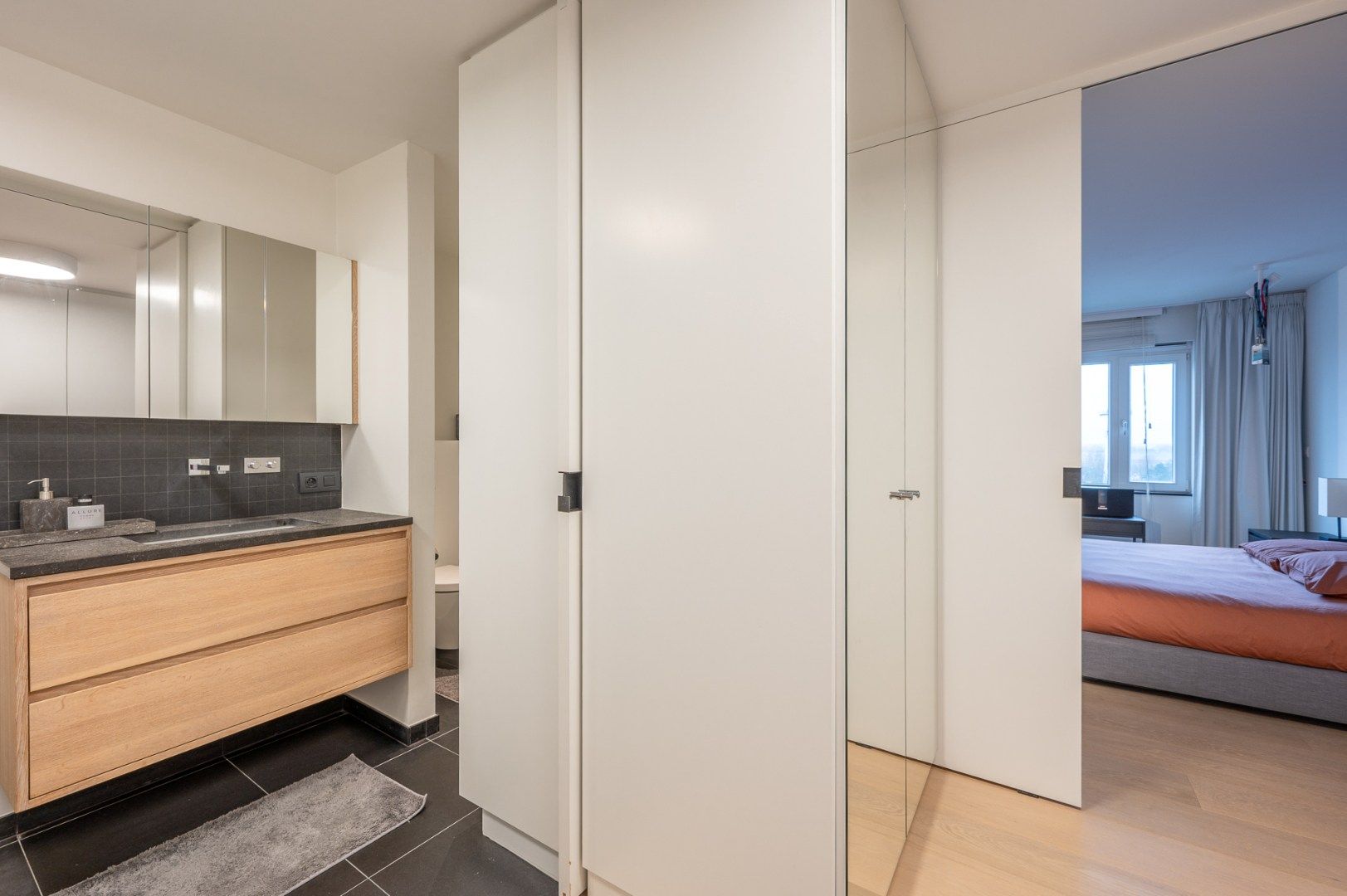 Uitzonderlijk duplex-penthouse met mezzanine en panoramisch zeezicht foto 27