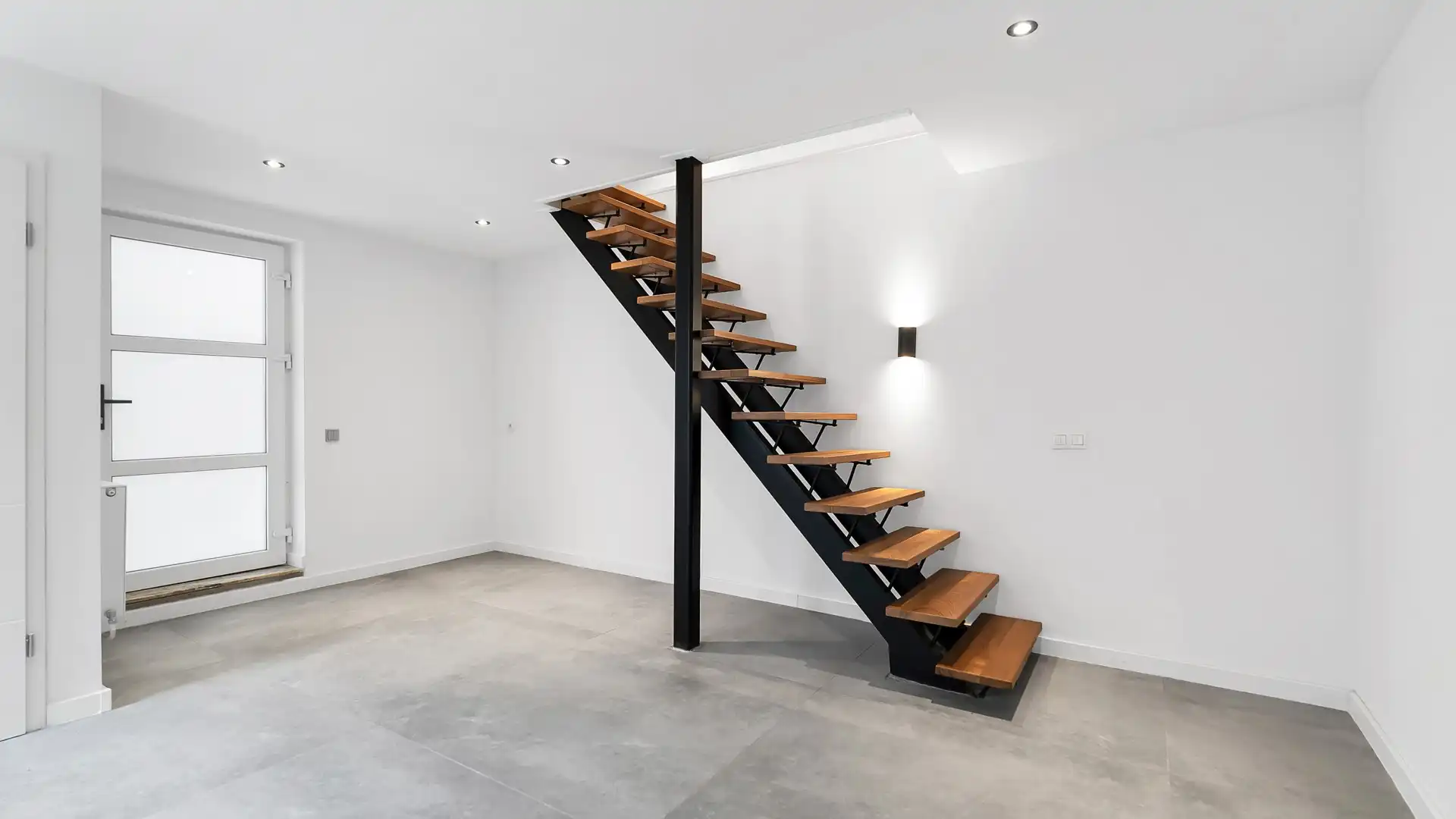 INSTAPKLARE, VOLLEDIG VERNIEUWDE EENGEZINSWONING MET APARTE LEEFUNIT EN PRACHTIG GOED UITZICHT IN HET CHARMANTE GENOELSELDEREN foto 4