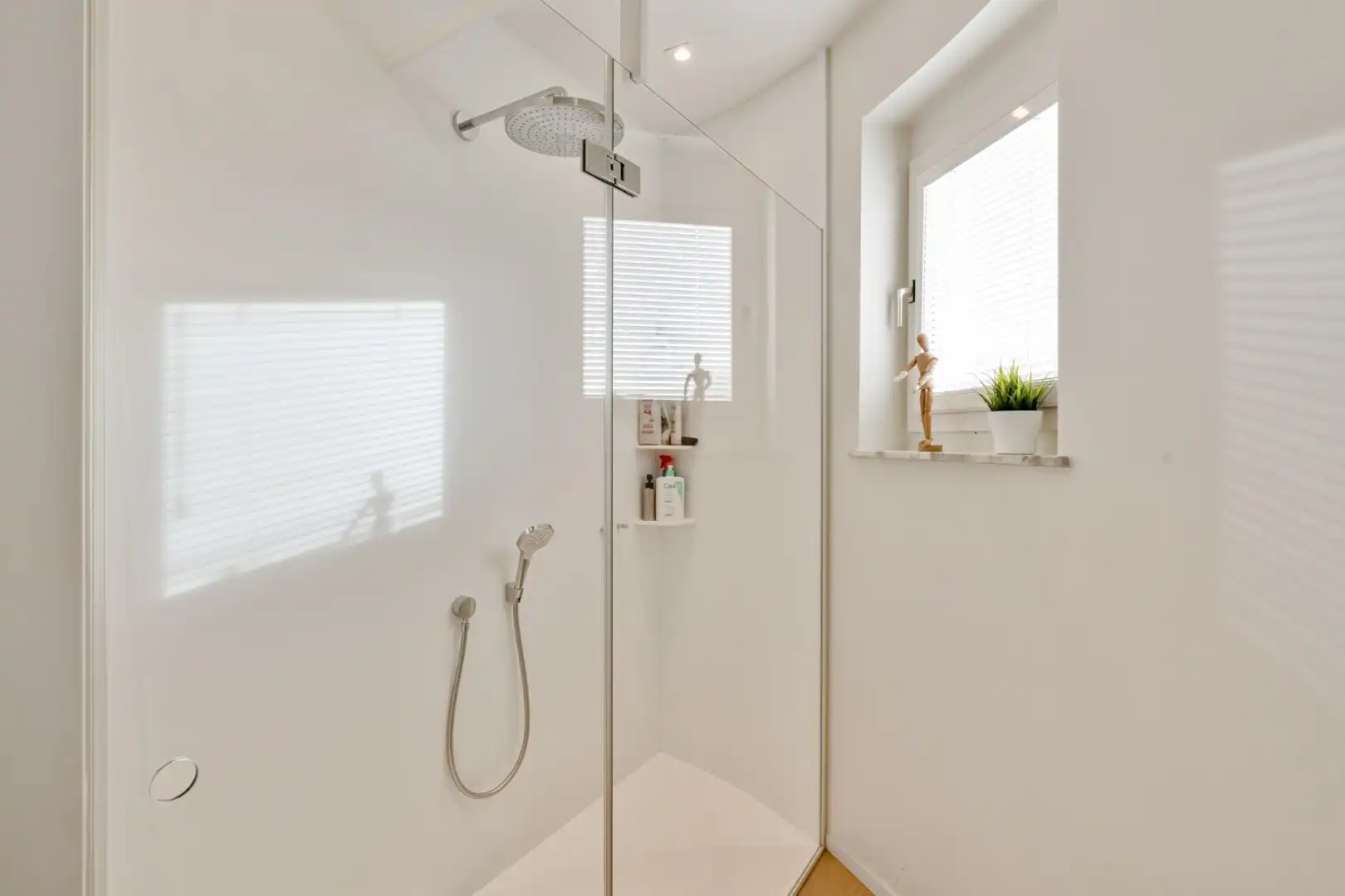 Verrassend luchtige villa  foto 23