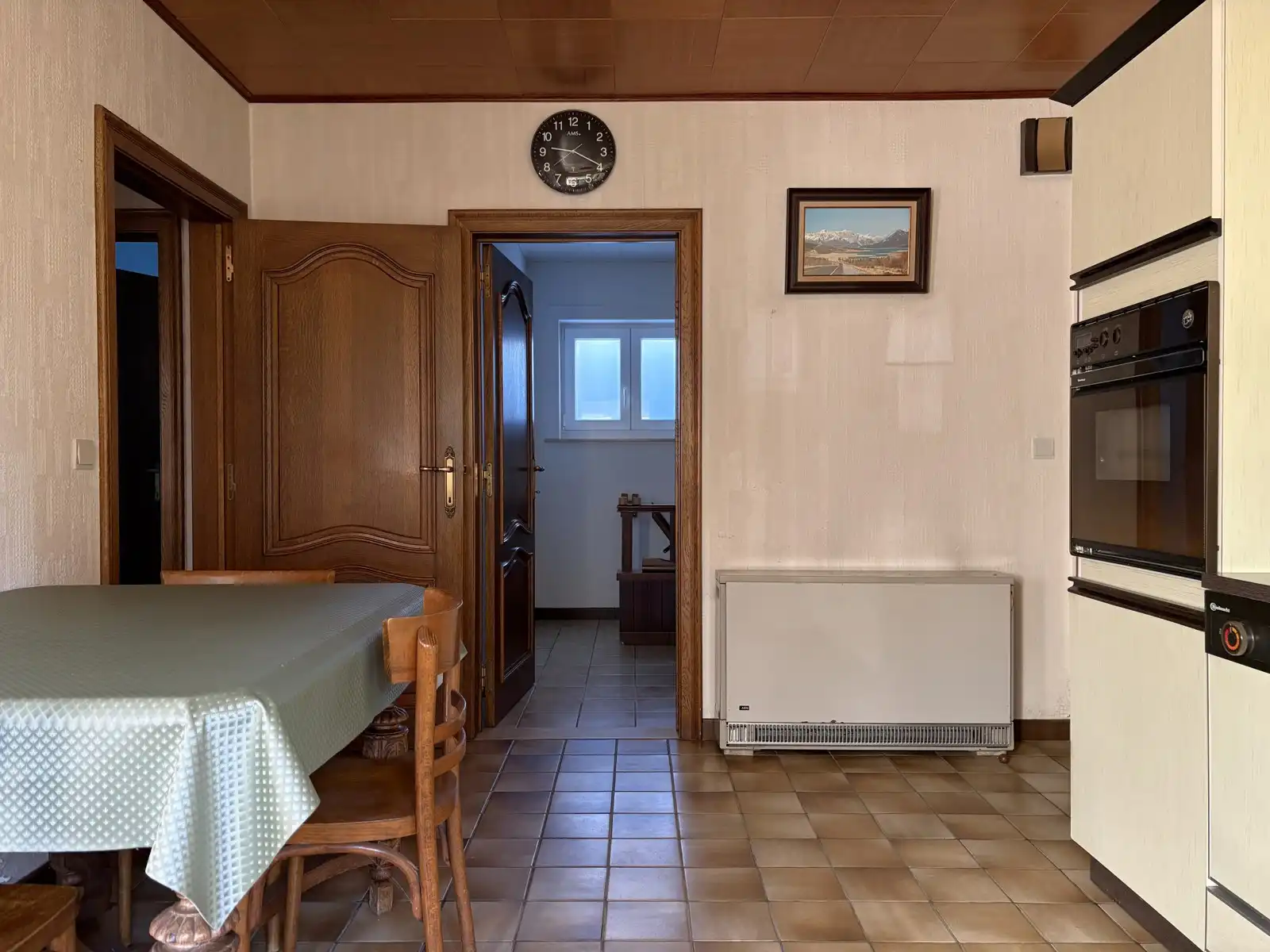 Te renoveren woning met groot bijgebouw foto 8