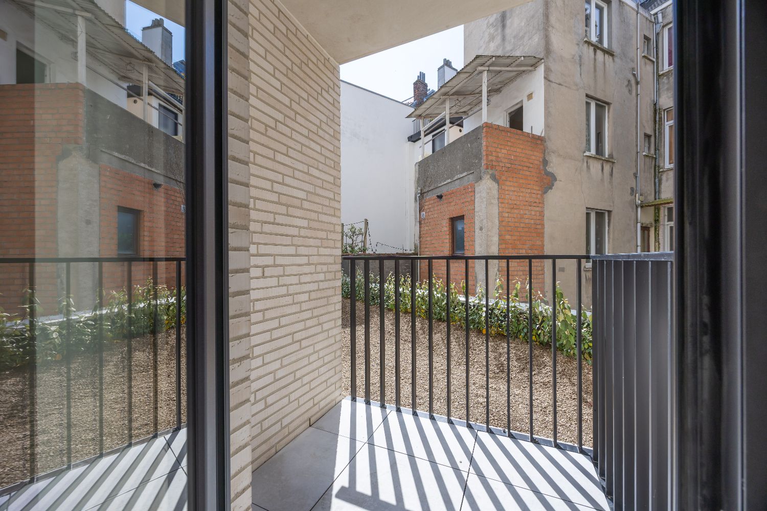 Nieuwbouwappartement met 2 slaapkamers vlakbij het centrum foto 24