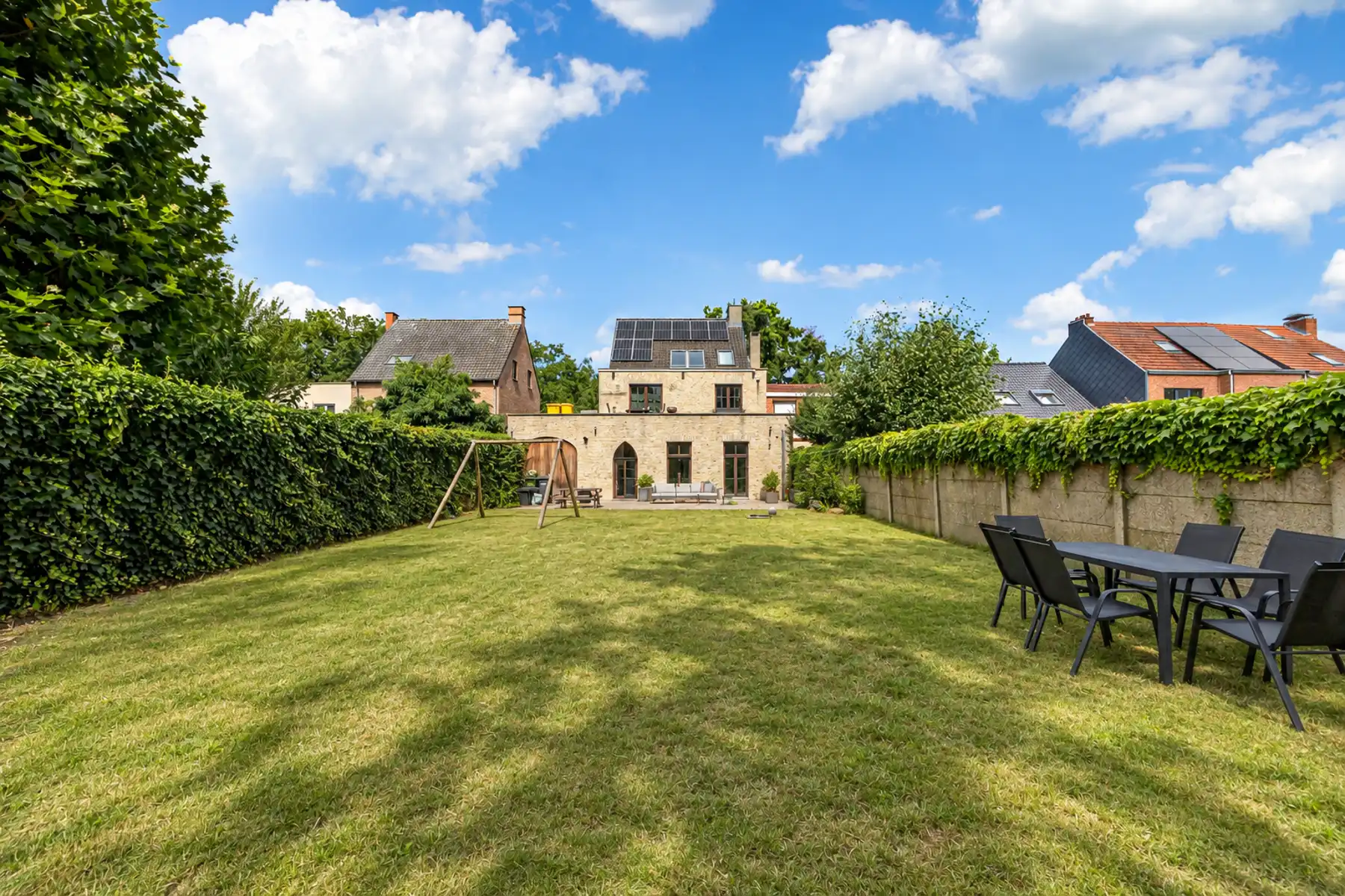 Handelsgelijkvloers  145 m² met tuin en parking foto 2