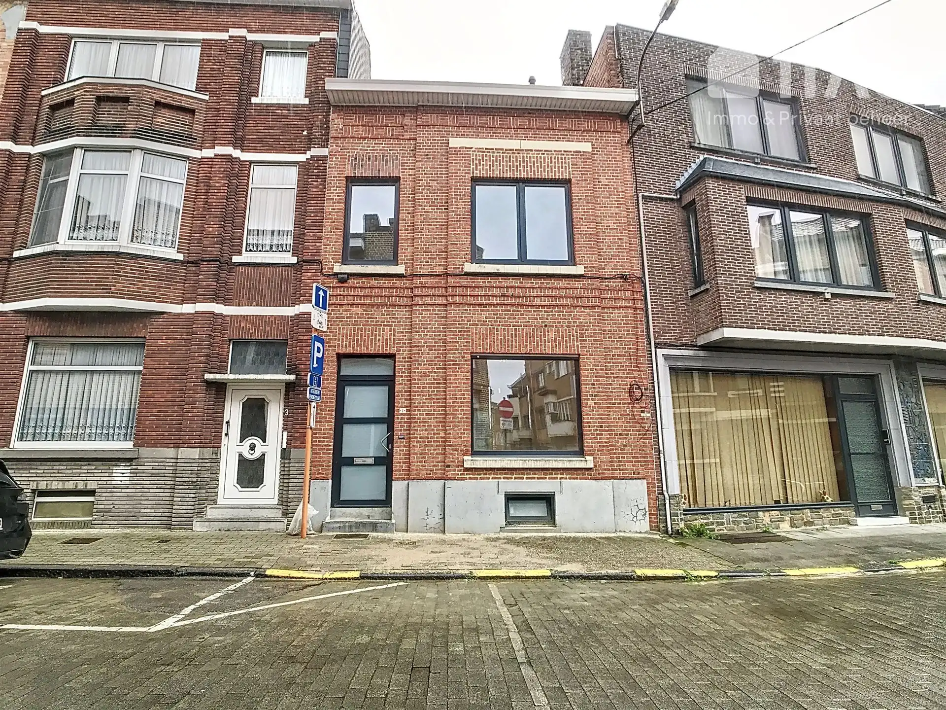 Mooi gerenoveerde woning met ruim terras foto {{pictureIndex}}