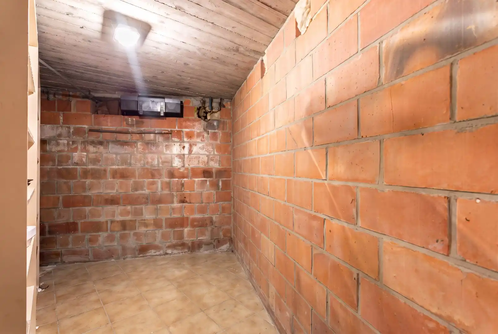 Ruim 3-slaapkamerappartement (EPC C) met terras en uniek zicht op de basiliek in hartje Halle foto 24
