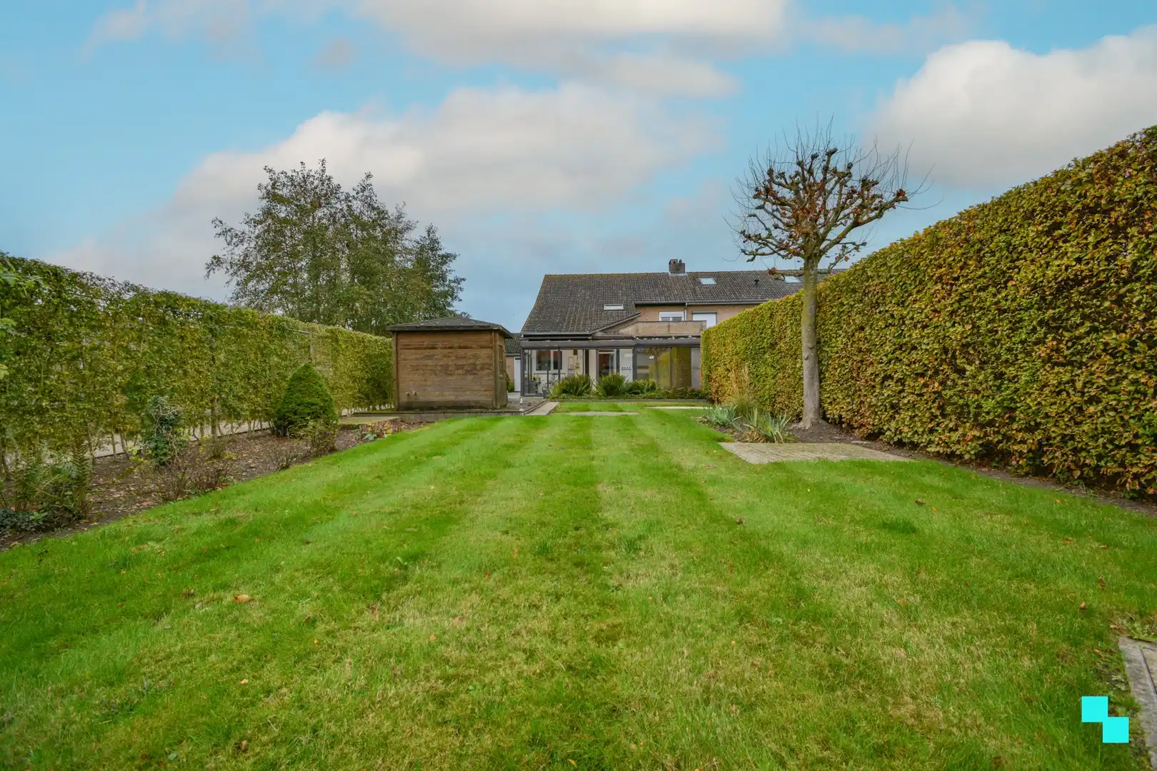 Verrassend ruime HOB met praktijk te Sint-Henricus foto 32