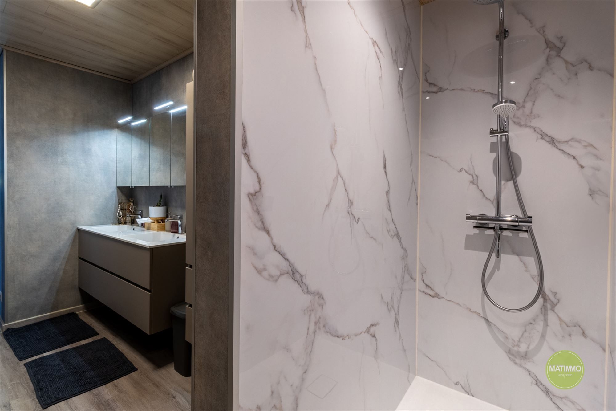 Instapklare gezinswoning met magazijn, zwembad en poolhouse  foto 13