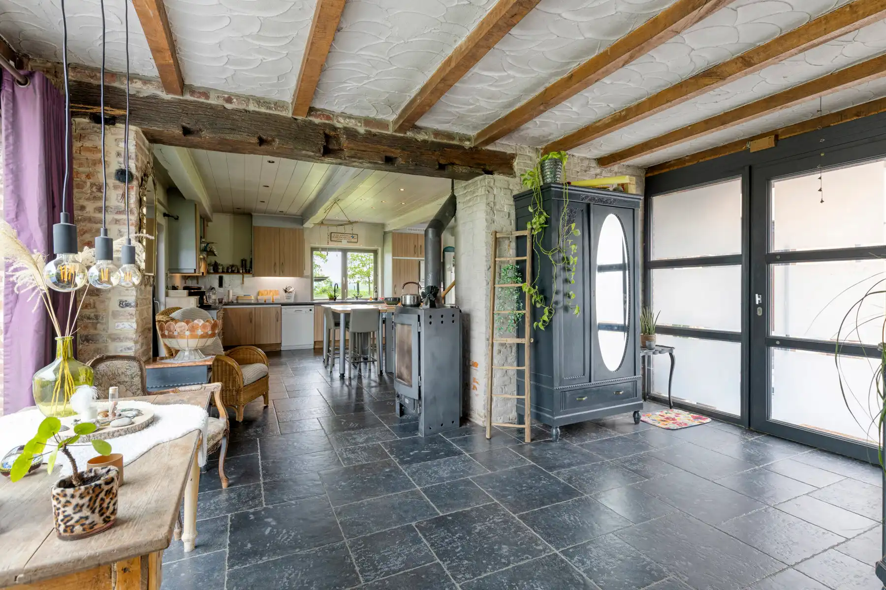 Uitzonderlijk gelegen landhuis omgeven door natuur en rust foto 3
