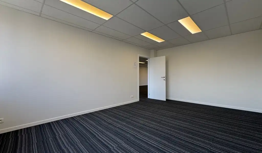 Gerenoveerde kantoren te huur op toplocatie nabij Singel te Antwerpen foto 14