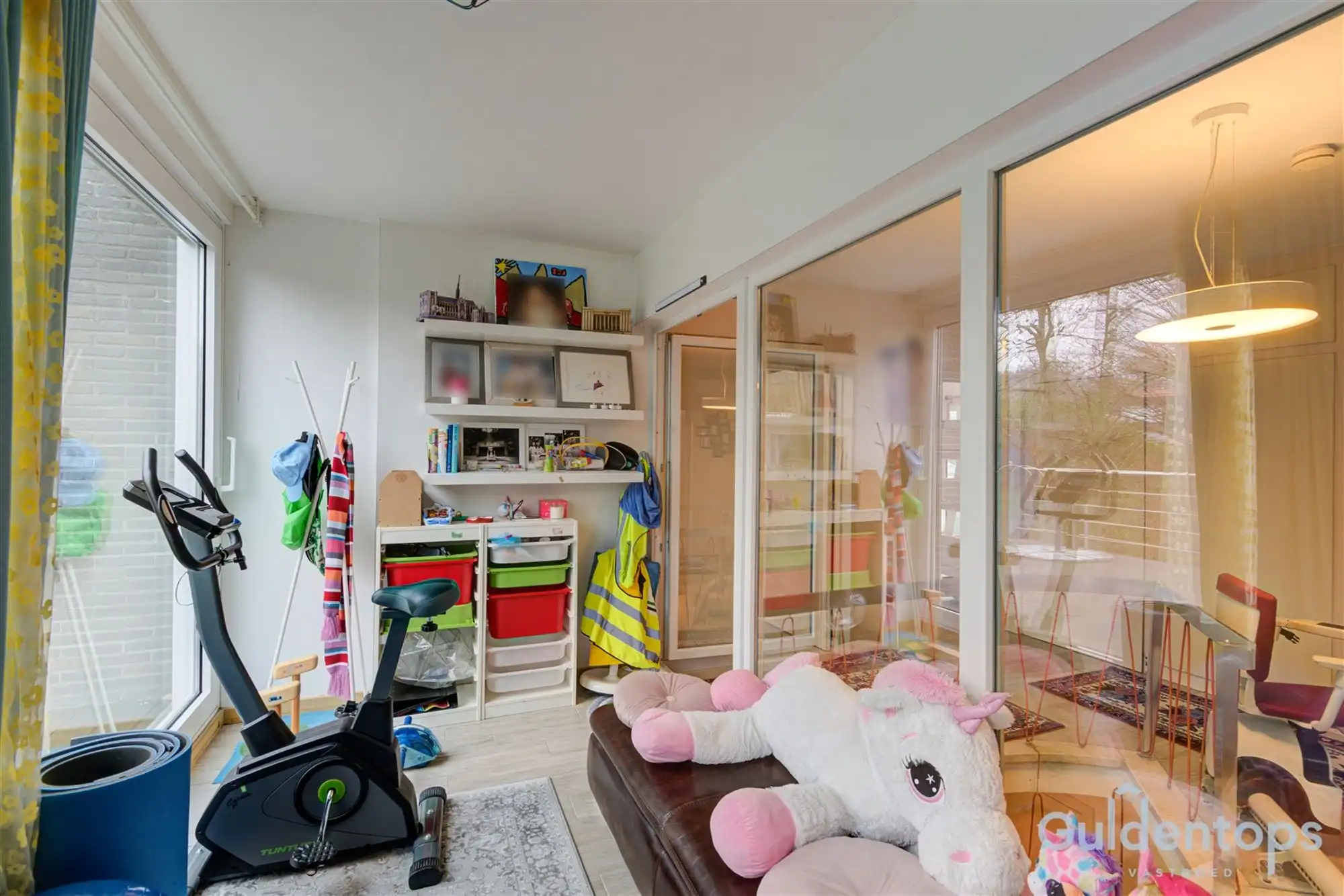 Knappe villa op exceptioneel perceel in gegeerde wijk foto 21