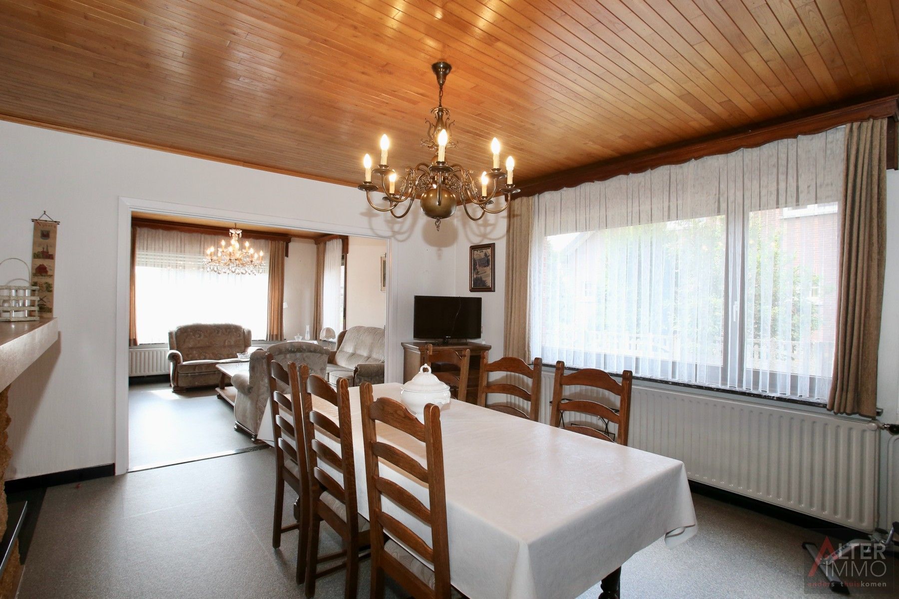 Goed gelegen, degelijk onderhouden woning te Viversel! 3 slaapkamers, 10are en breed perceel van 23m. foto 4