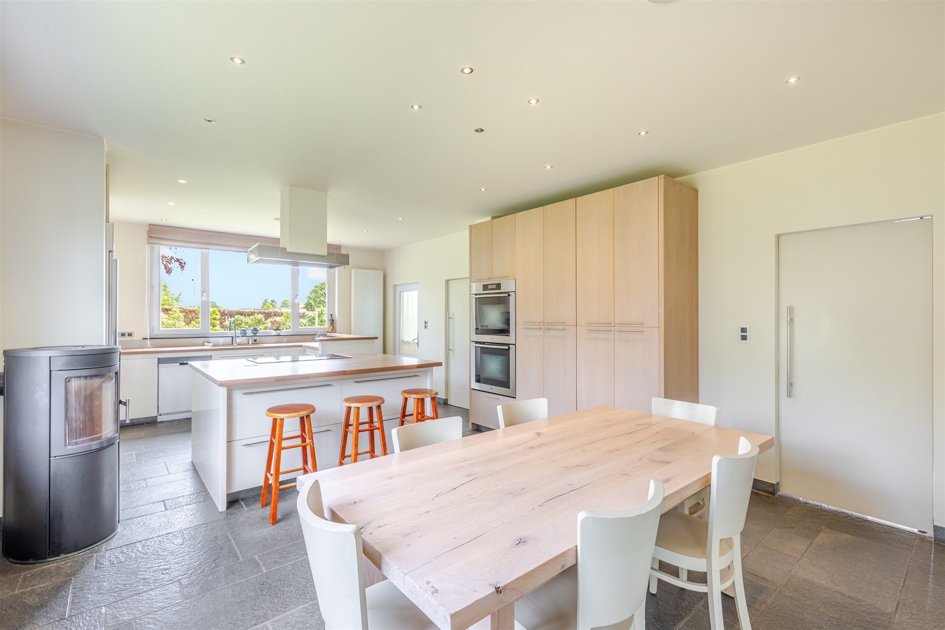 Charmante villa met 3 slks en tuin op groot perceel foto 6