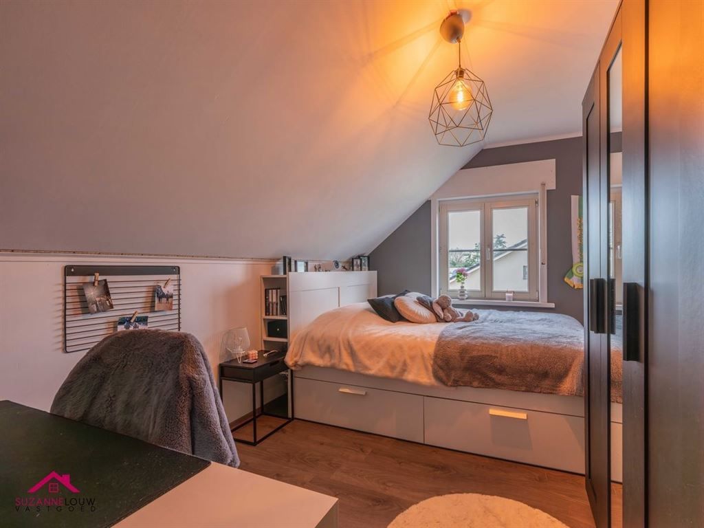 Verrassend ruime en gezellige, instapklare vrijstaande woning met paardenstal foto 38