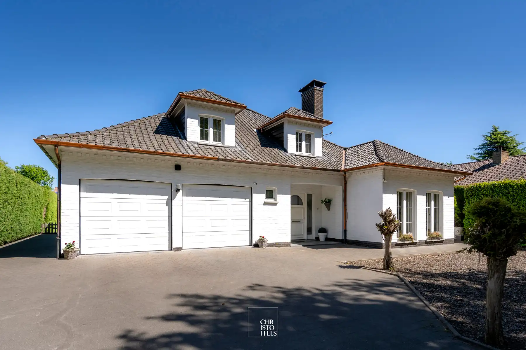 Charmante villa op een perceel van 1.136 m² in bosrijke omgeving foto 2