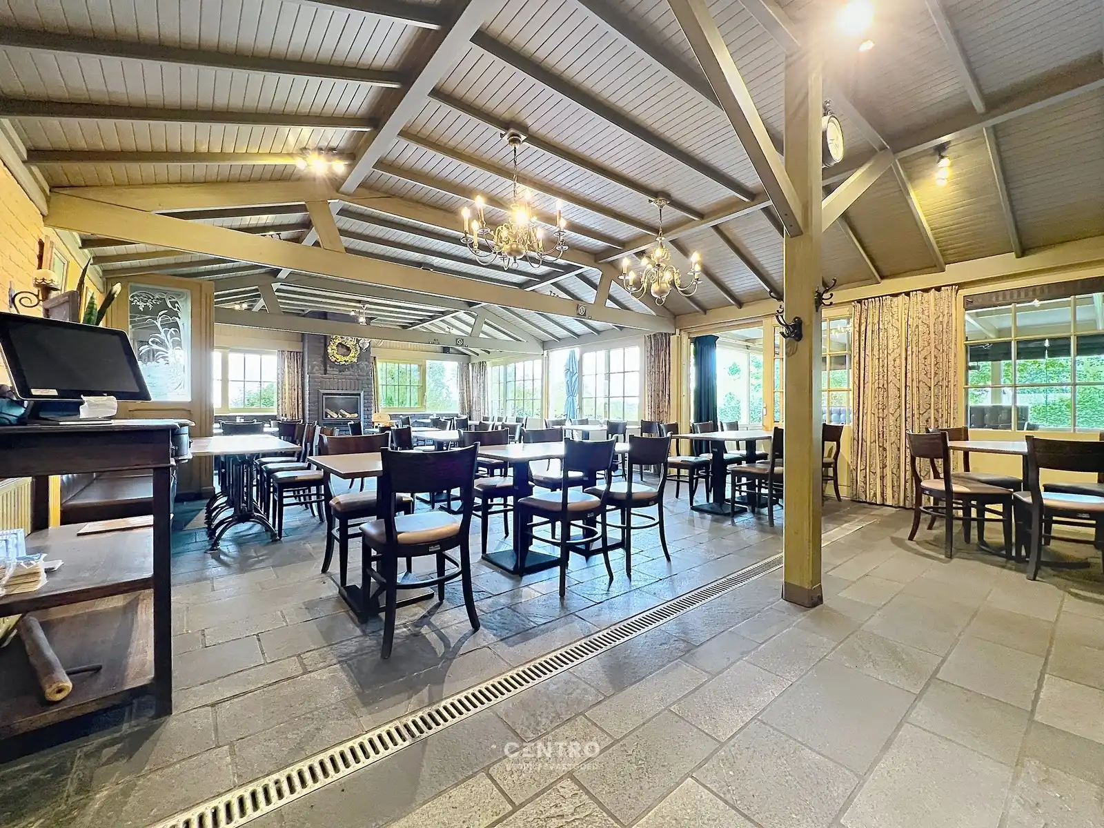 Prachtig, landelijk gelegen restaurant (150 couverts) op ± 3.400 m², VOLLEDIGE horeca-inboedel inbegrepen, met bewezen horeca-concept te HOOGLEDE! foto 18