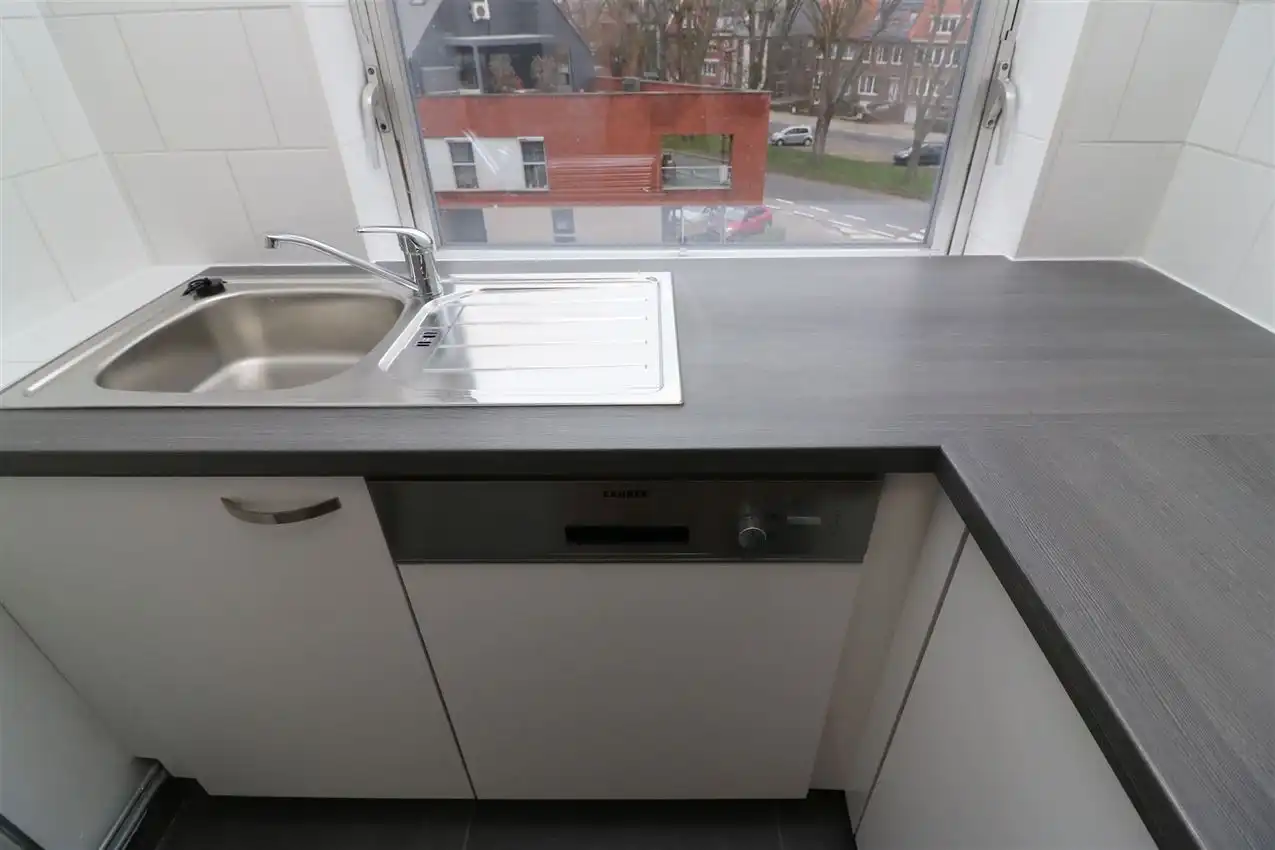 Vernieuwd app. met 1 slpk. op wandelafstand van centrum foto 27