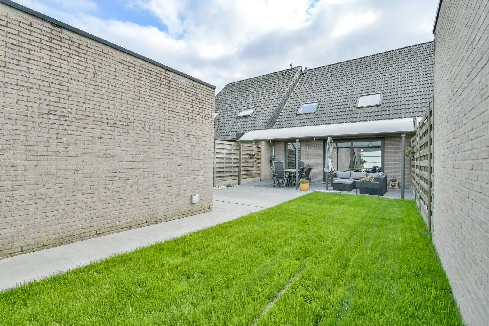 Energiezuinige woning in een rustige straat! foto 16