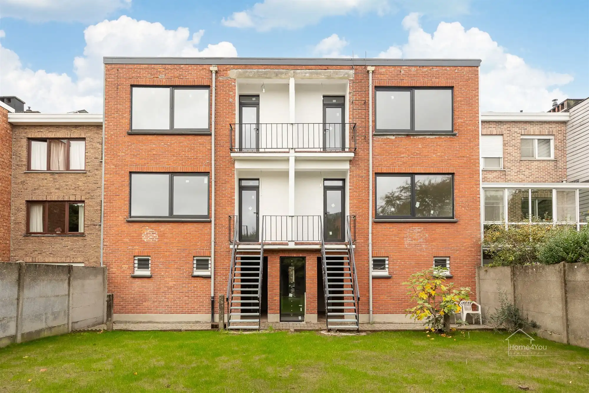 Gerenoveerd 2-slaapkamer appartement in Borsbeek te koop! foto 14