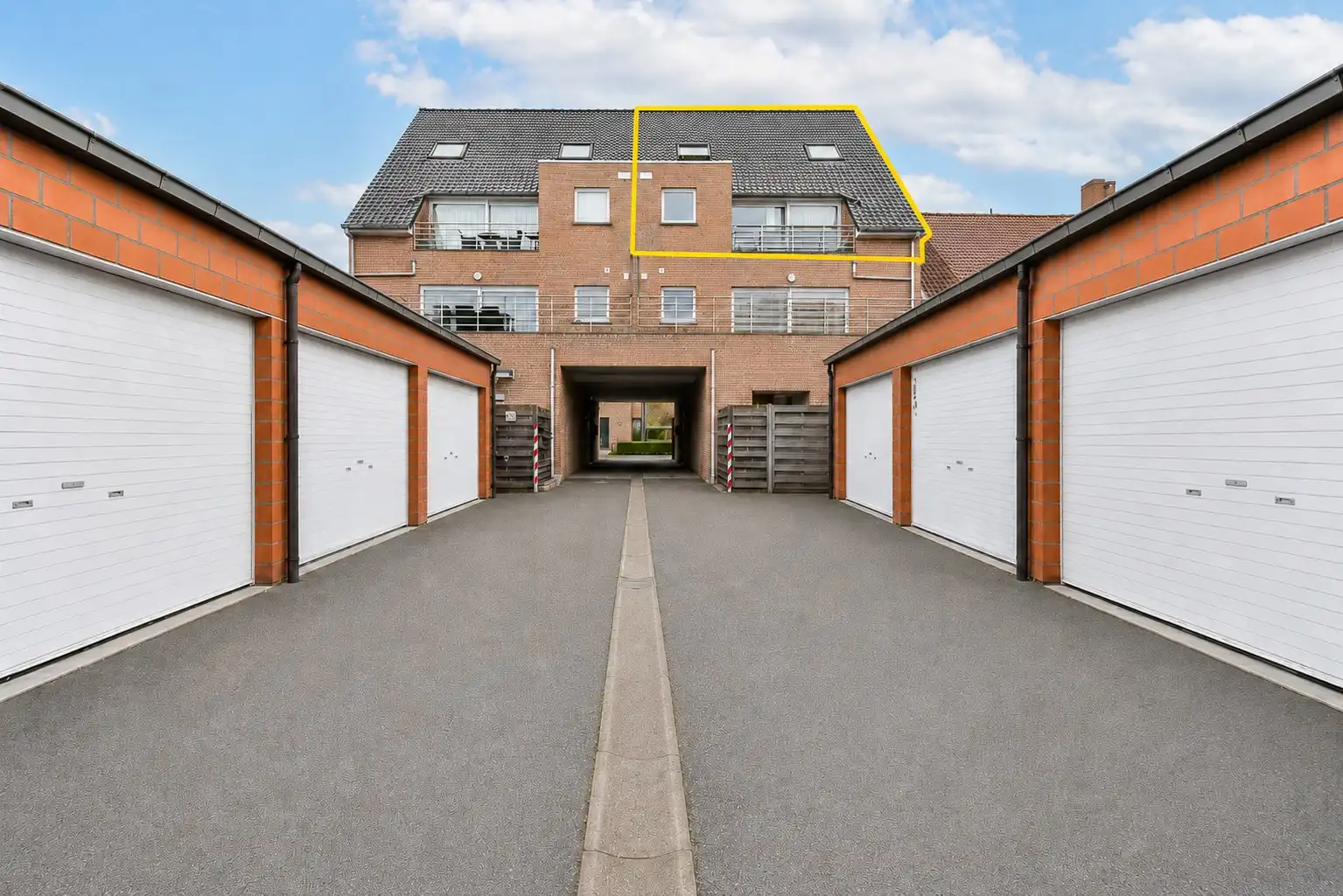 Duplexappartement met twee slaapkamers op rustige ligging in centrum Gistel foto 13