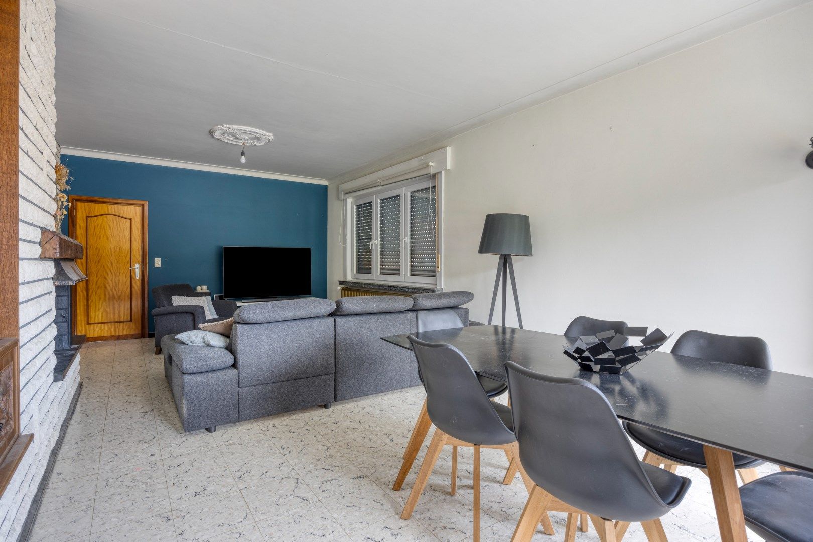 Te renoveren vrijstaande woning met 3 slaapkamers op 695 m² te OLV Olen ! foto 4