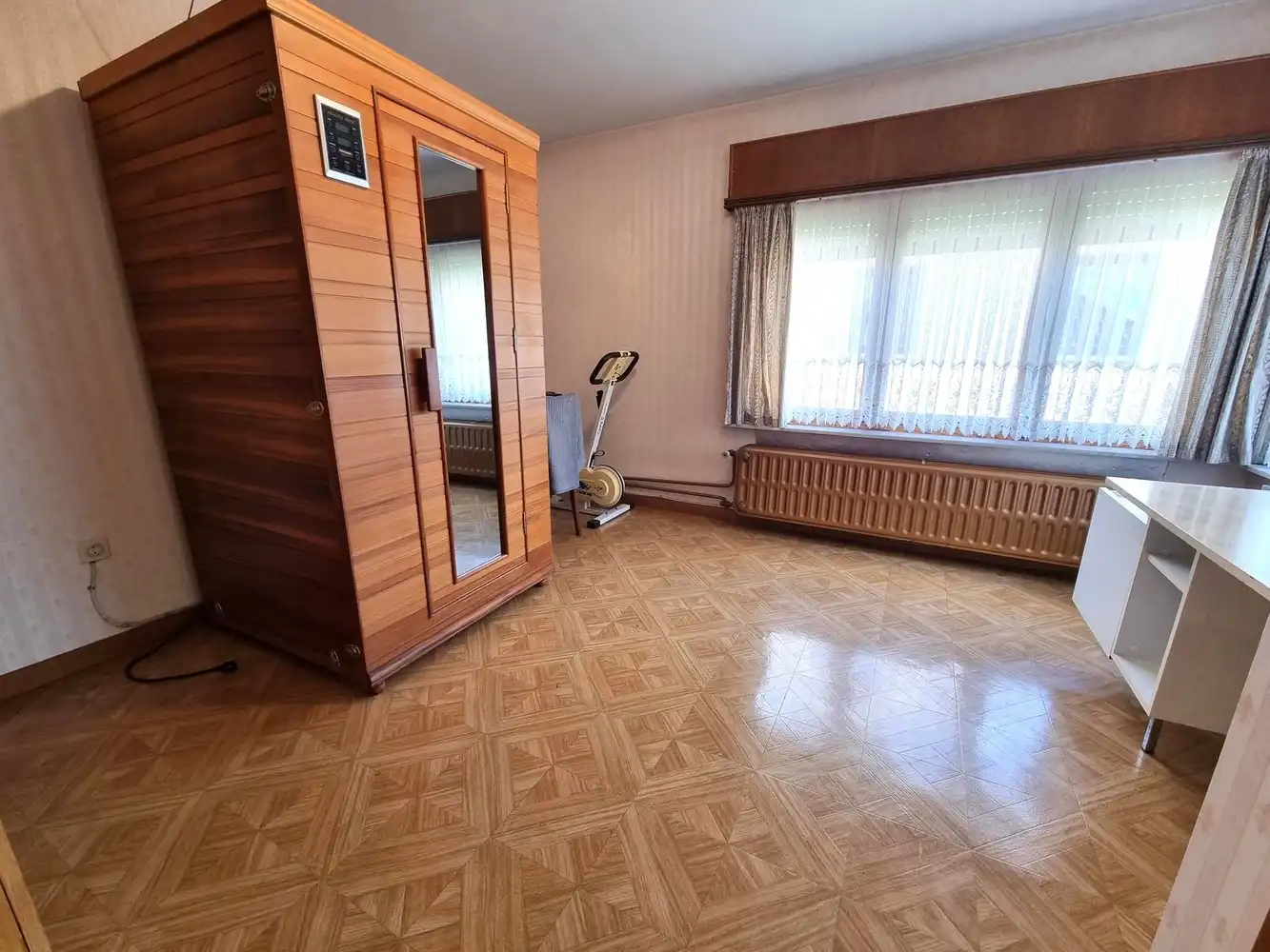 Woning met achterliggend magazijn op een totaal perceel van 19 are 58 ca. foto 13