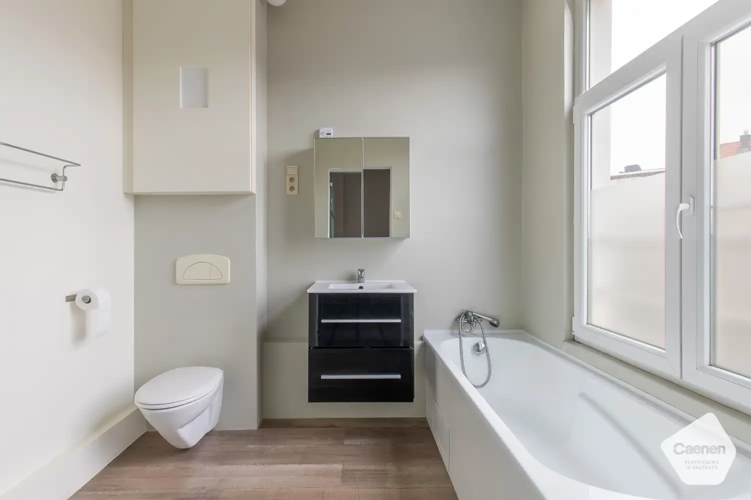 Ruim en lichtrijk appartement met open leefruimte op wandelafstand van jachthaven en strand foto 16