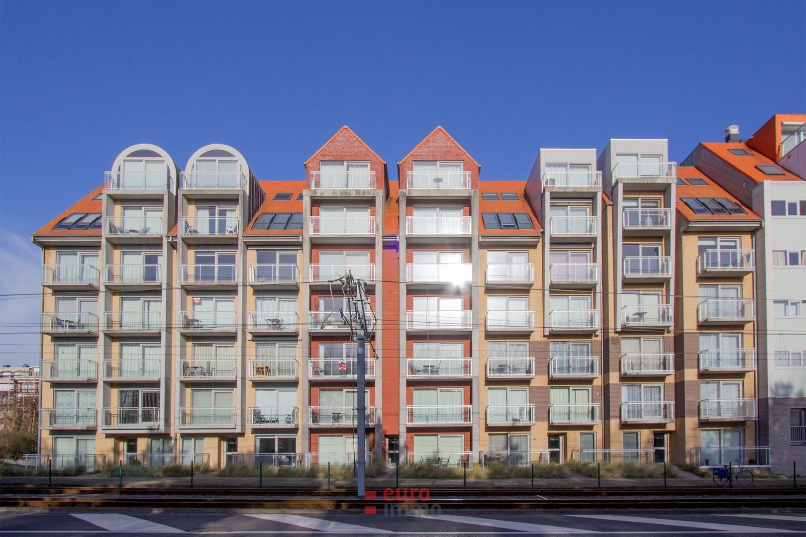Zuidgericht top-appartement met 2 slaapkamers & 2 terrassen! foto {{pictureIndex}}