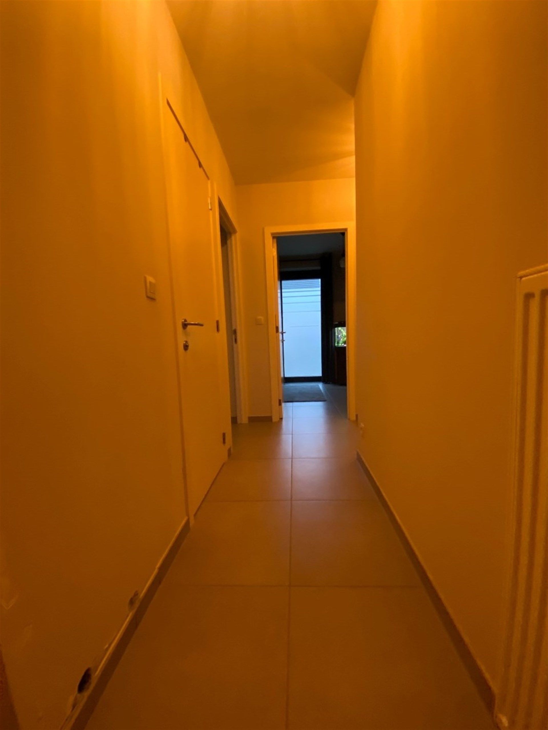 Gezellig energiezuinig appartement met terras en garage. foto 9