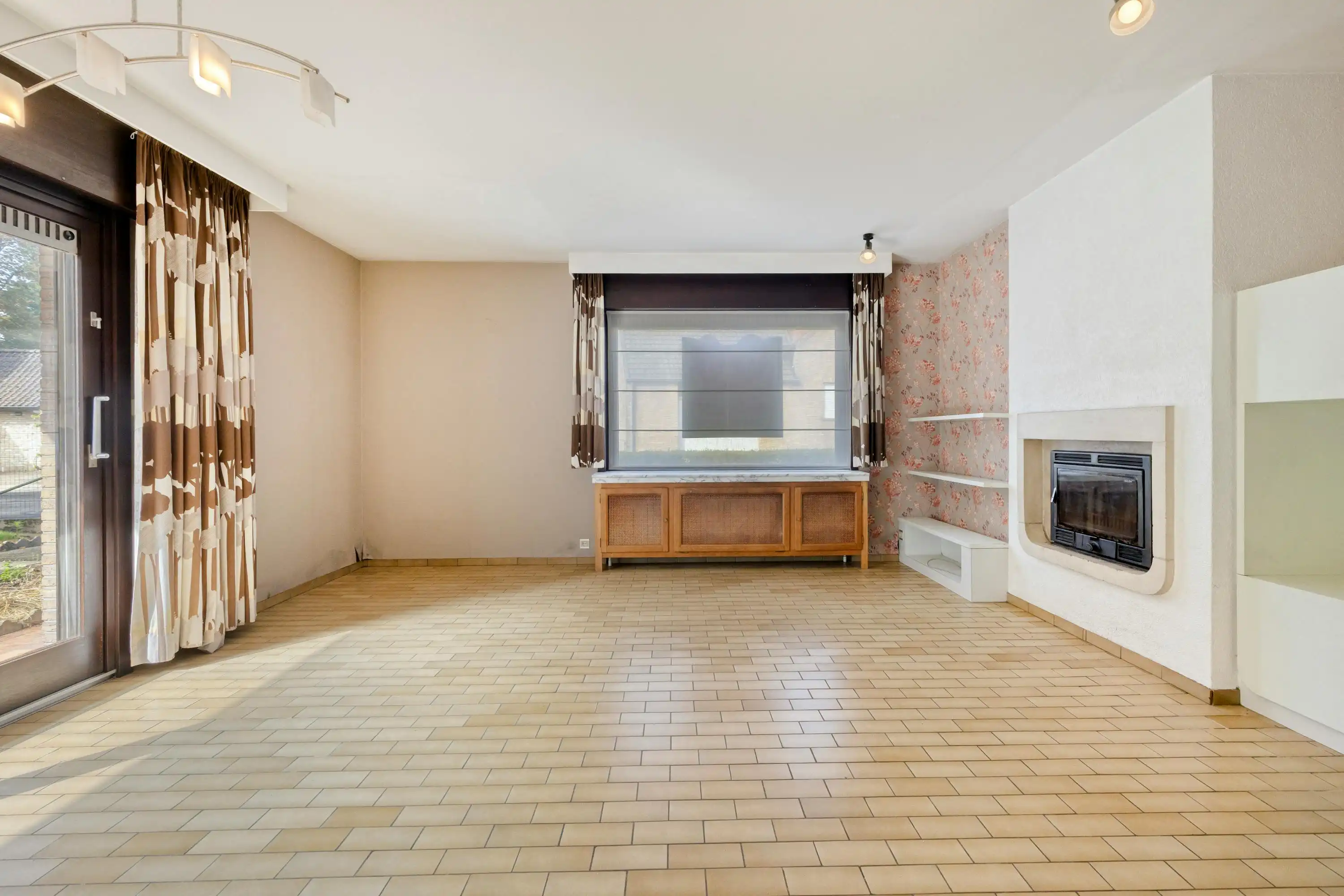 Ruim huis te koop met 5 kamers in Elverdinge foto 5
